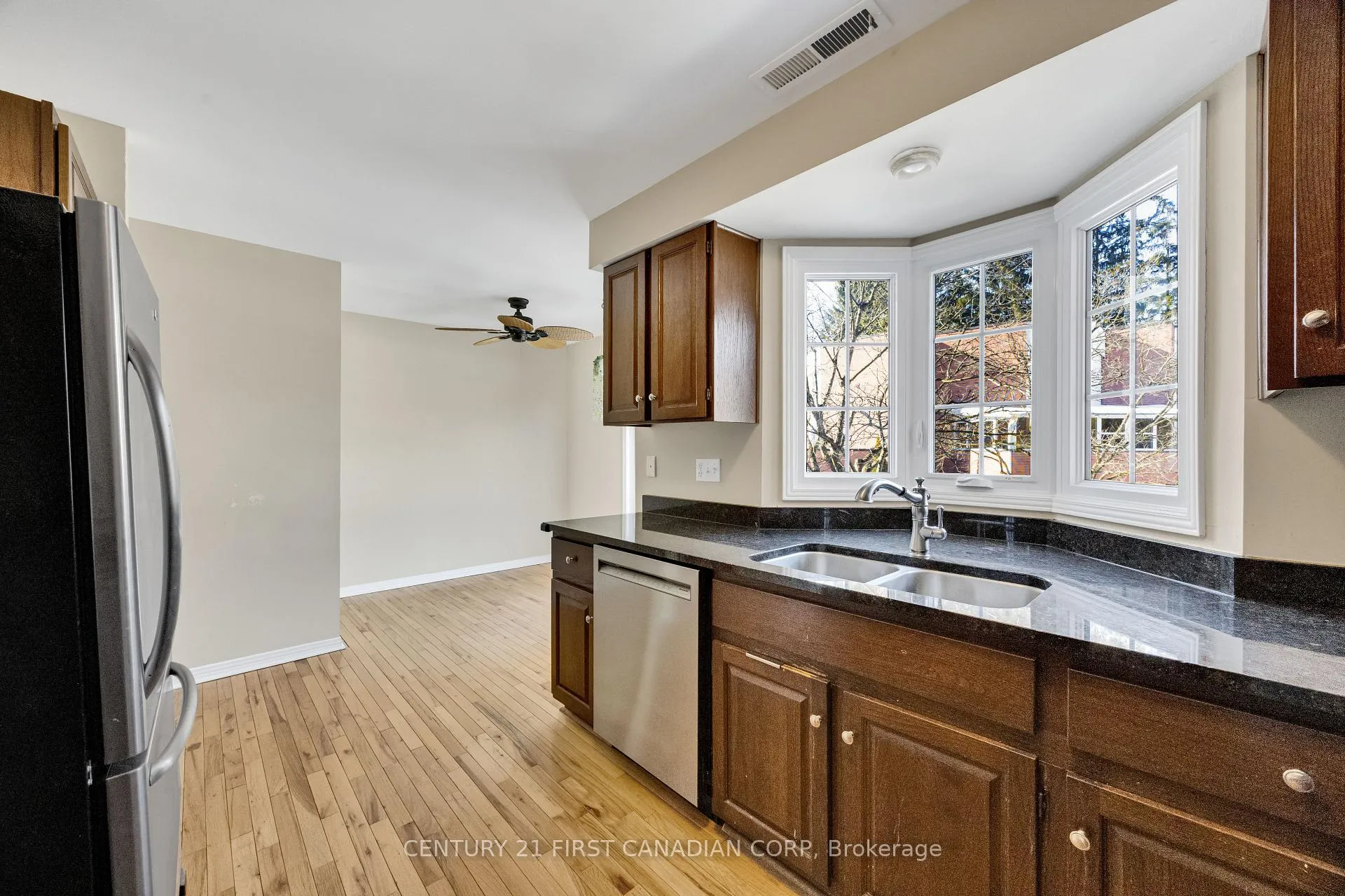 Photo 13 of Unit 3, 703 Windermere Road, London, North G — HOMEH