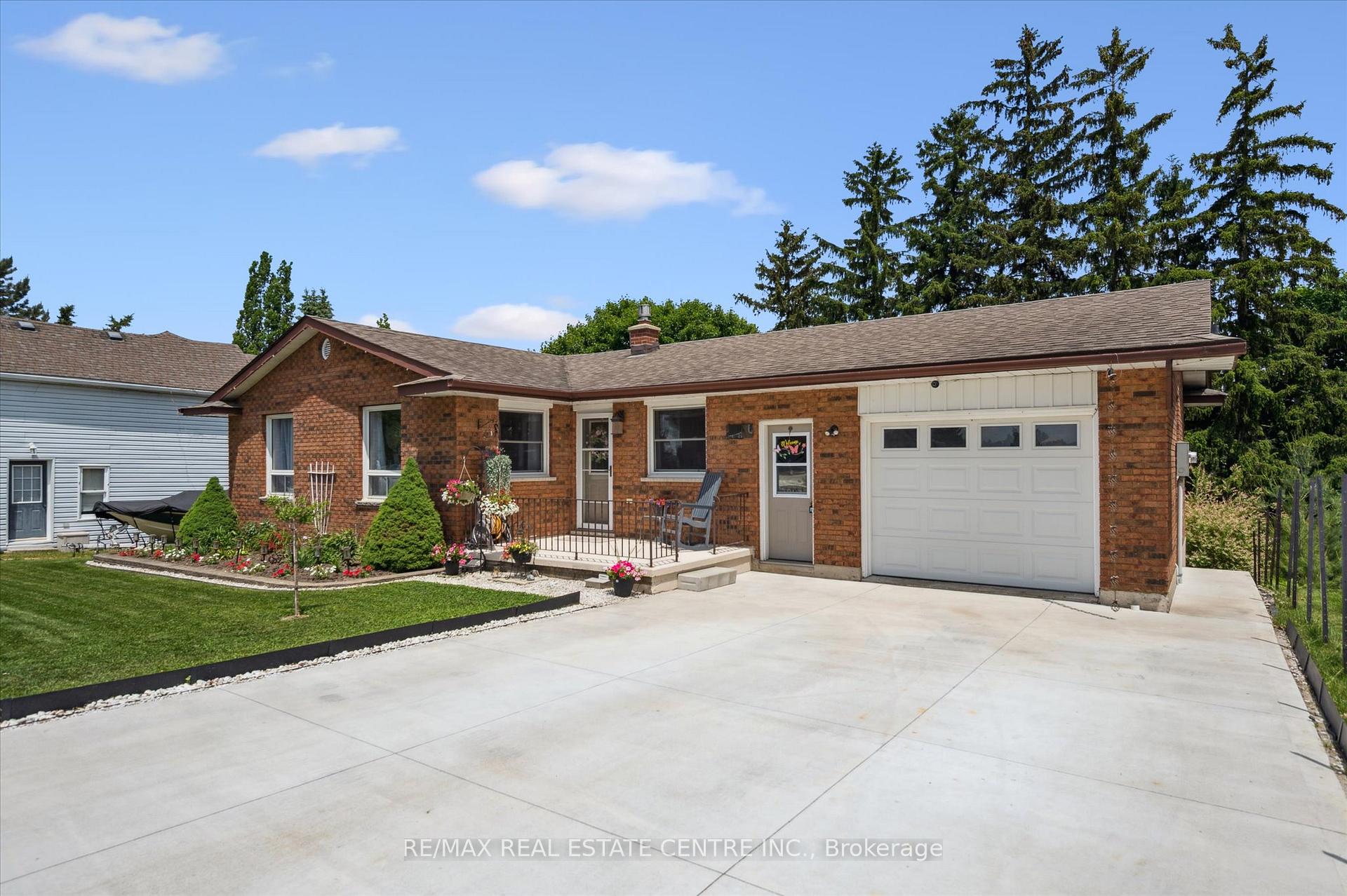 Photo 1 of 30 High Street, Mapleton, Rural Mapleton — HOMEH