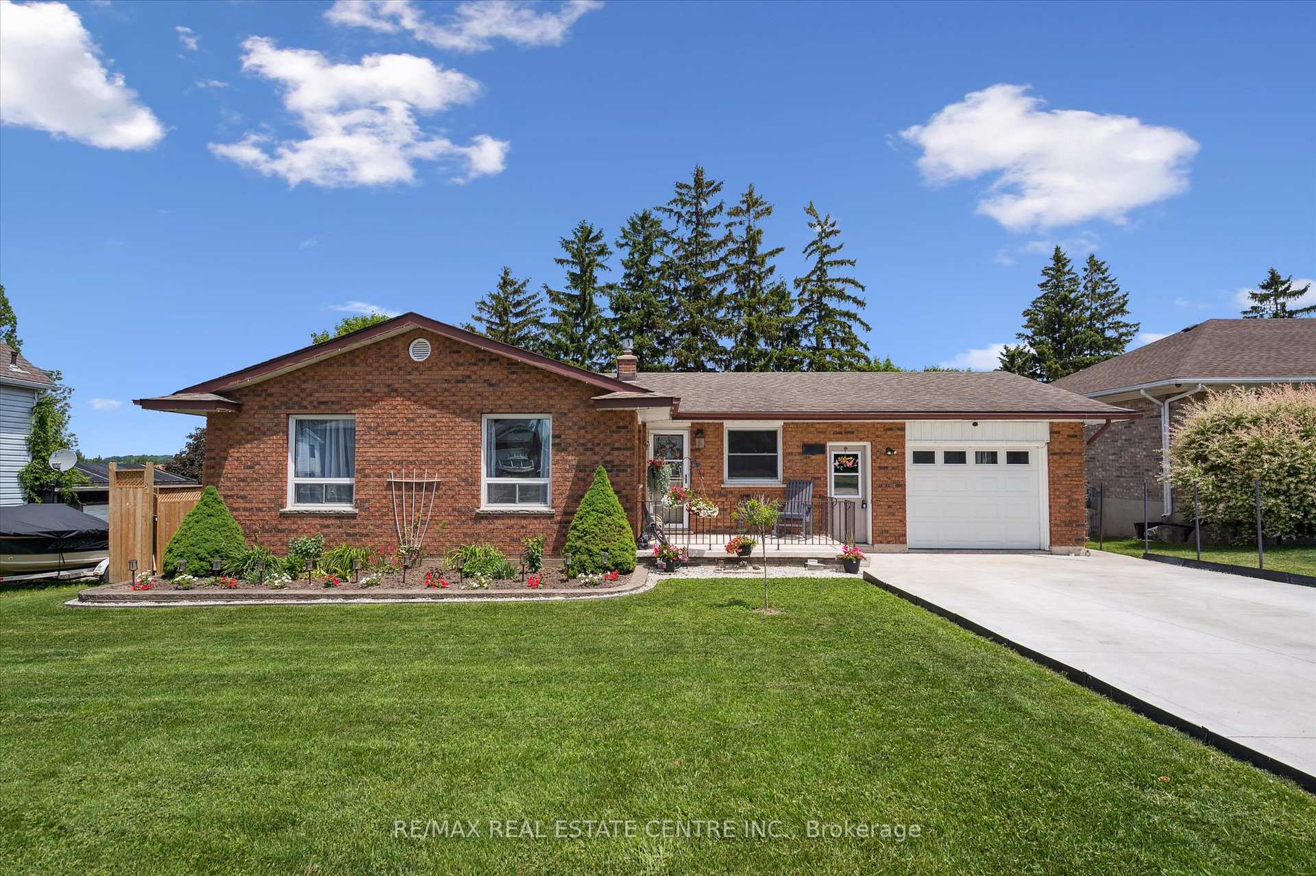 Photo 2 of 30 High Street, Mapleton, Rural Mapleton — HOMEH