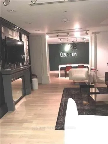 Photo 3 of Unit 1006, 1190 Dundas Street E, Toronto, South Riverdale — HOMEH