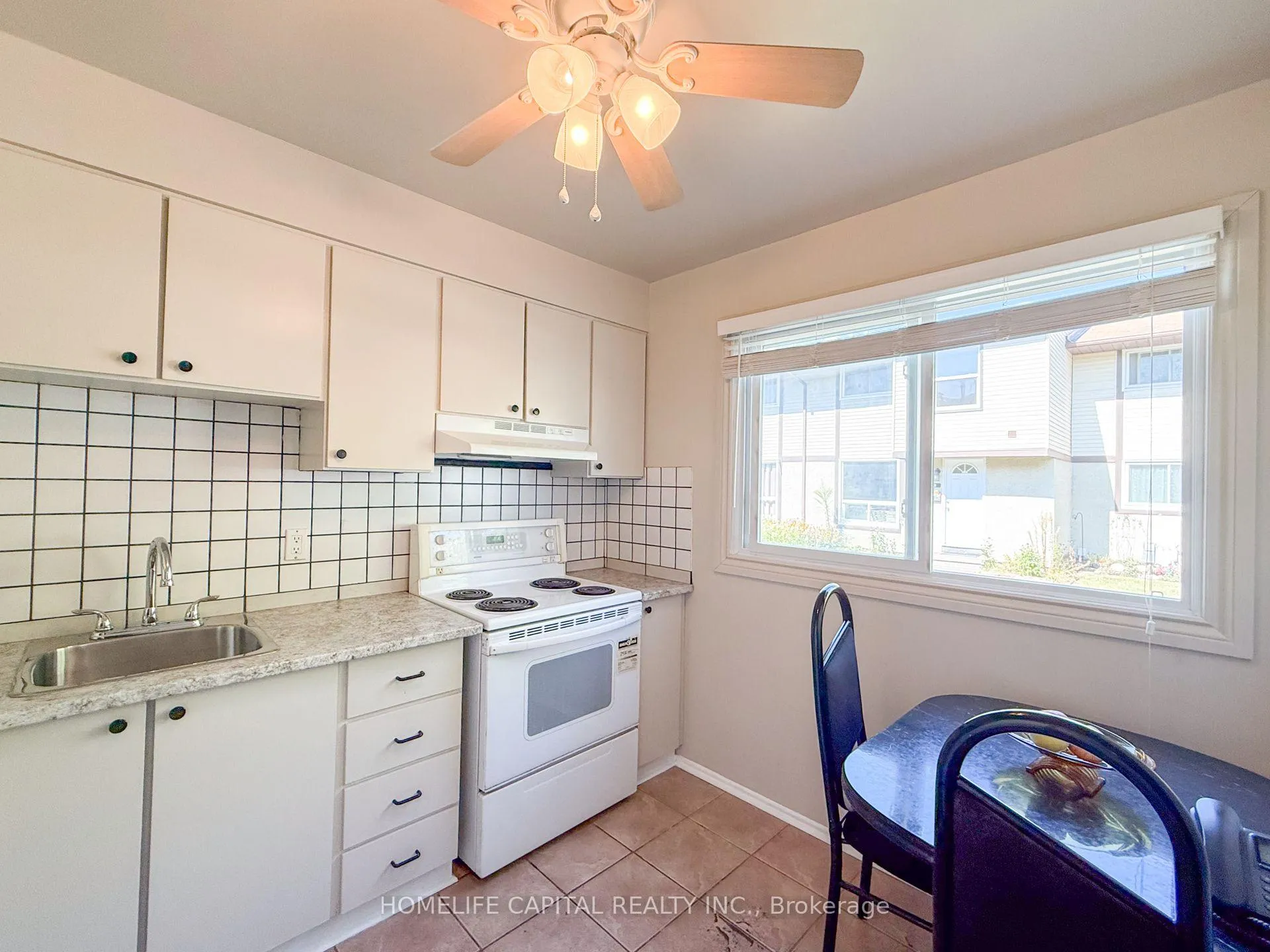 Photo 6 of Unit 64, 2570 Southvale Crescent, Ottawa, Sheffield Glen/Industrial Park — HOMEH