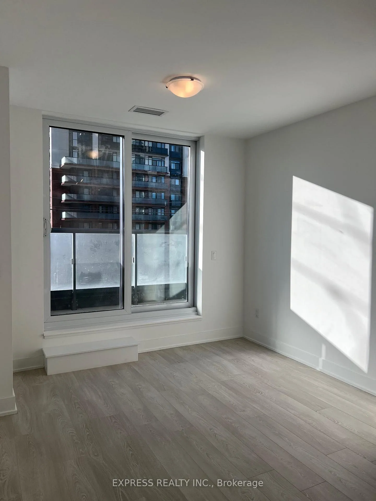 Photo 10 of Unit 313, 2545 Simcoe Street N, Oshawa, Windfields — HOMEH