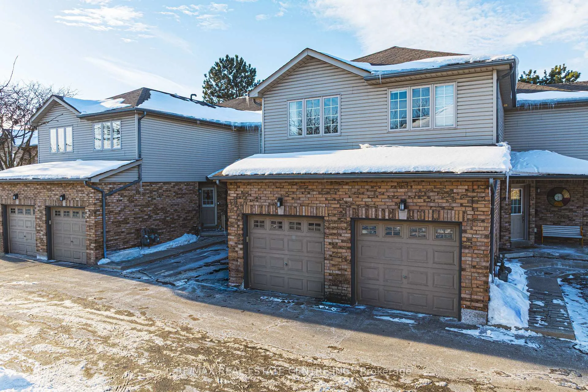 Photo 1 of Unit 18, 705 Cumberland Avenue, Burlington, Roseland — HOMEH