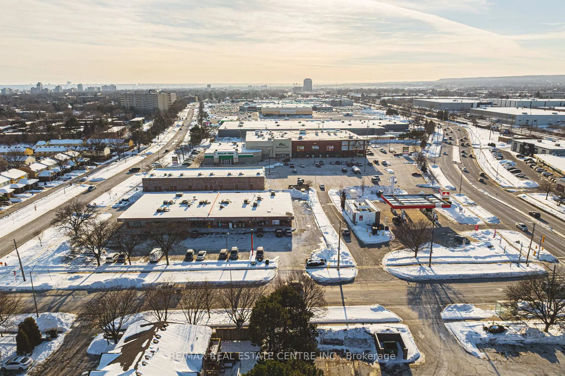 Photo 28 of Unit 18, 705 Cumberland Avenue, Burlington, Roseland — HOMEH