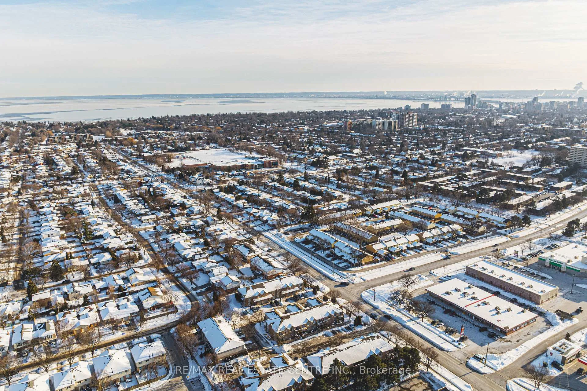 Photo 29 of Unit 18, 705 Cumberland Avenue, Burlington, Roseland — HOMEH