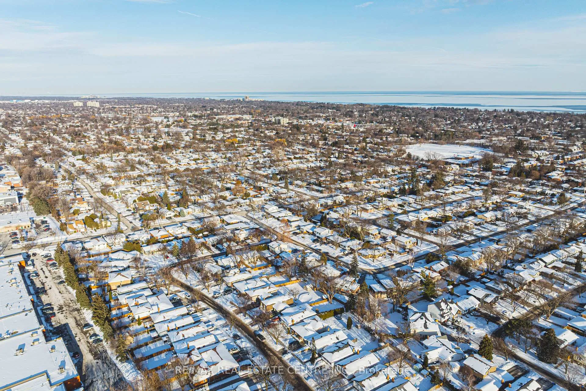 Photo 31 of Unit 18, 705 Cumberland Avenue, Burlington, Roseland — HOMEH