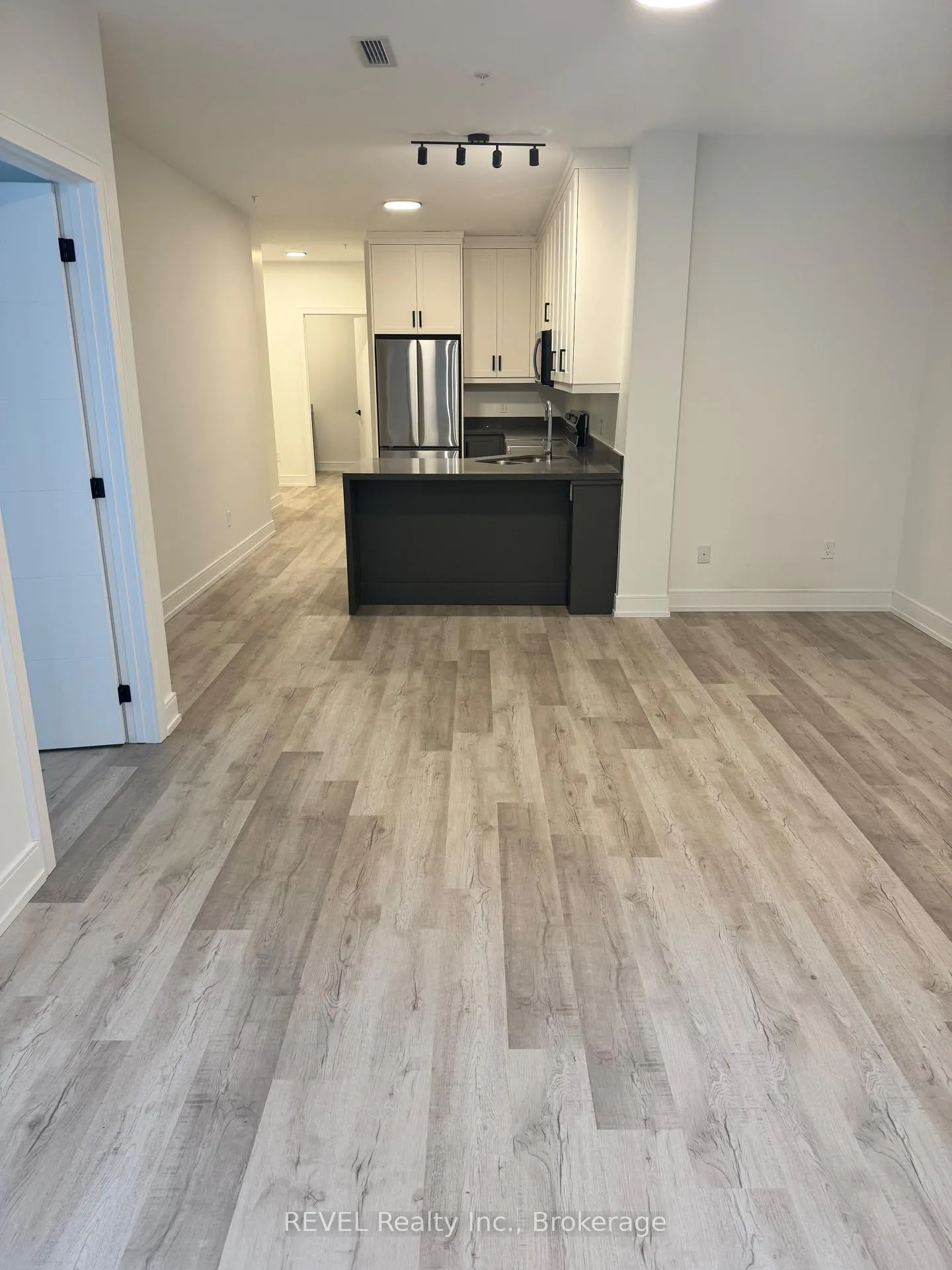 Photo 9 of Unit 210, 300B Fourth Avenue, St. Catharines, Ridley — HOMEH