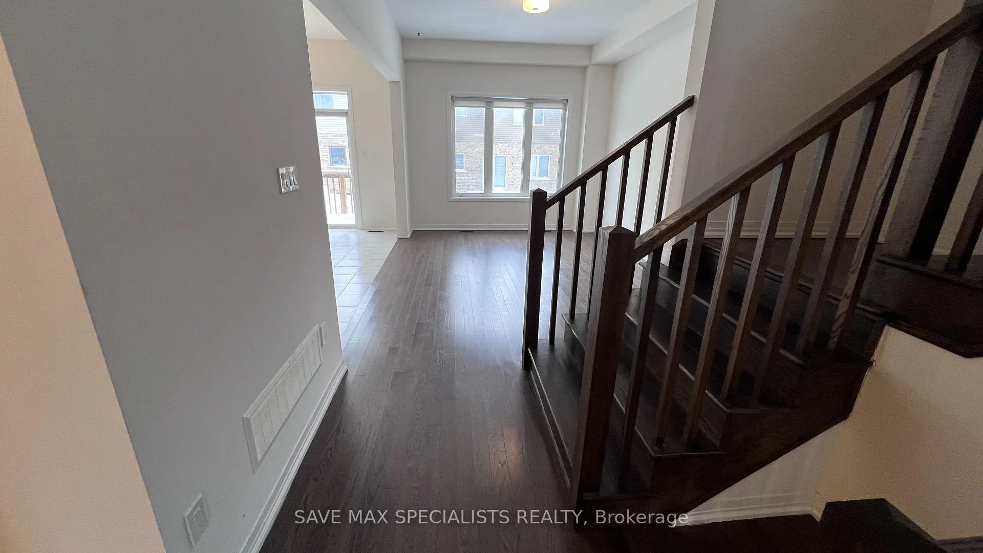Photo 5 of 27 Hitchman Street, Brant, Paris — HOMEH