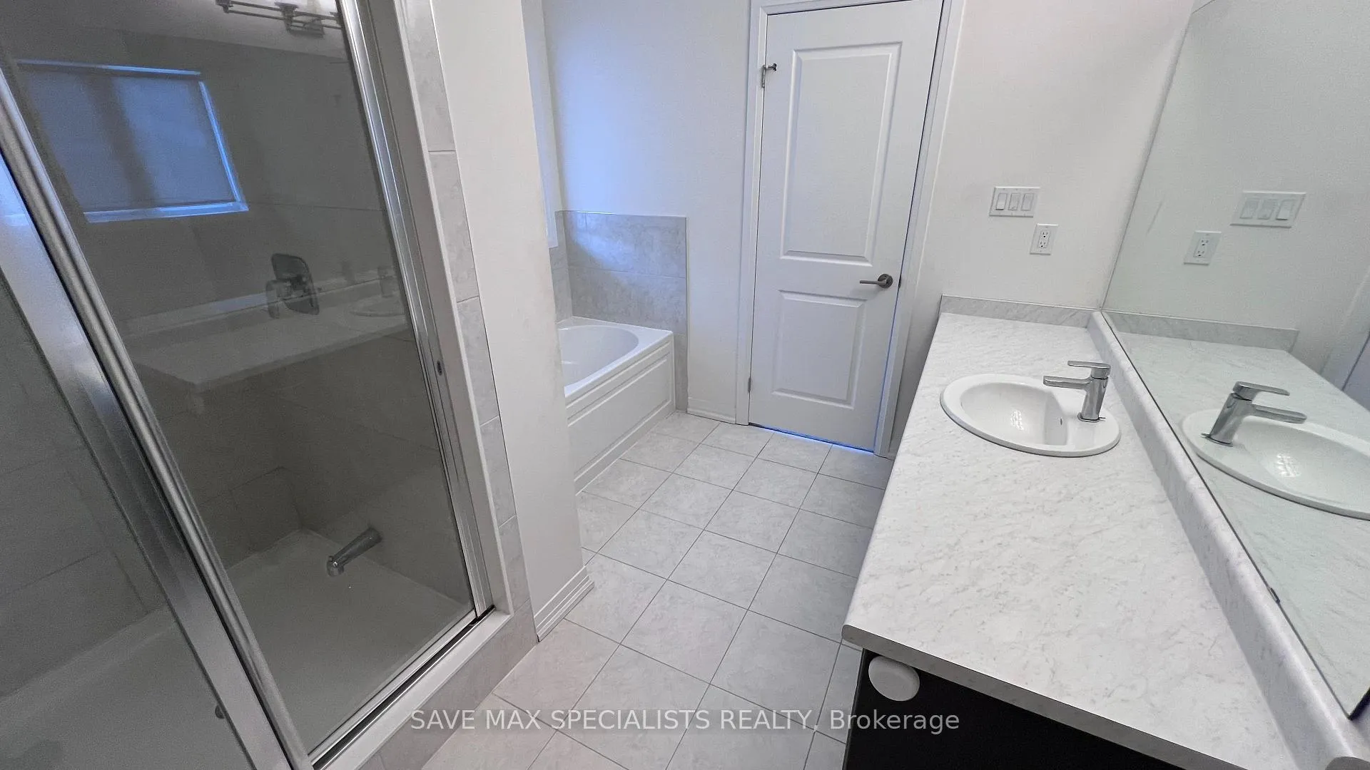 Photo 17 of 27 Hitchman Street, Brant, Paris — HOMEH