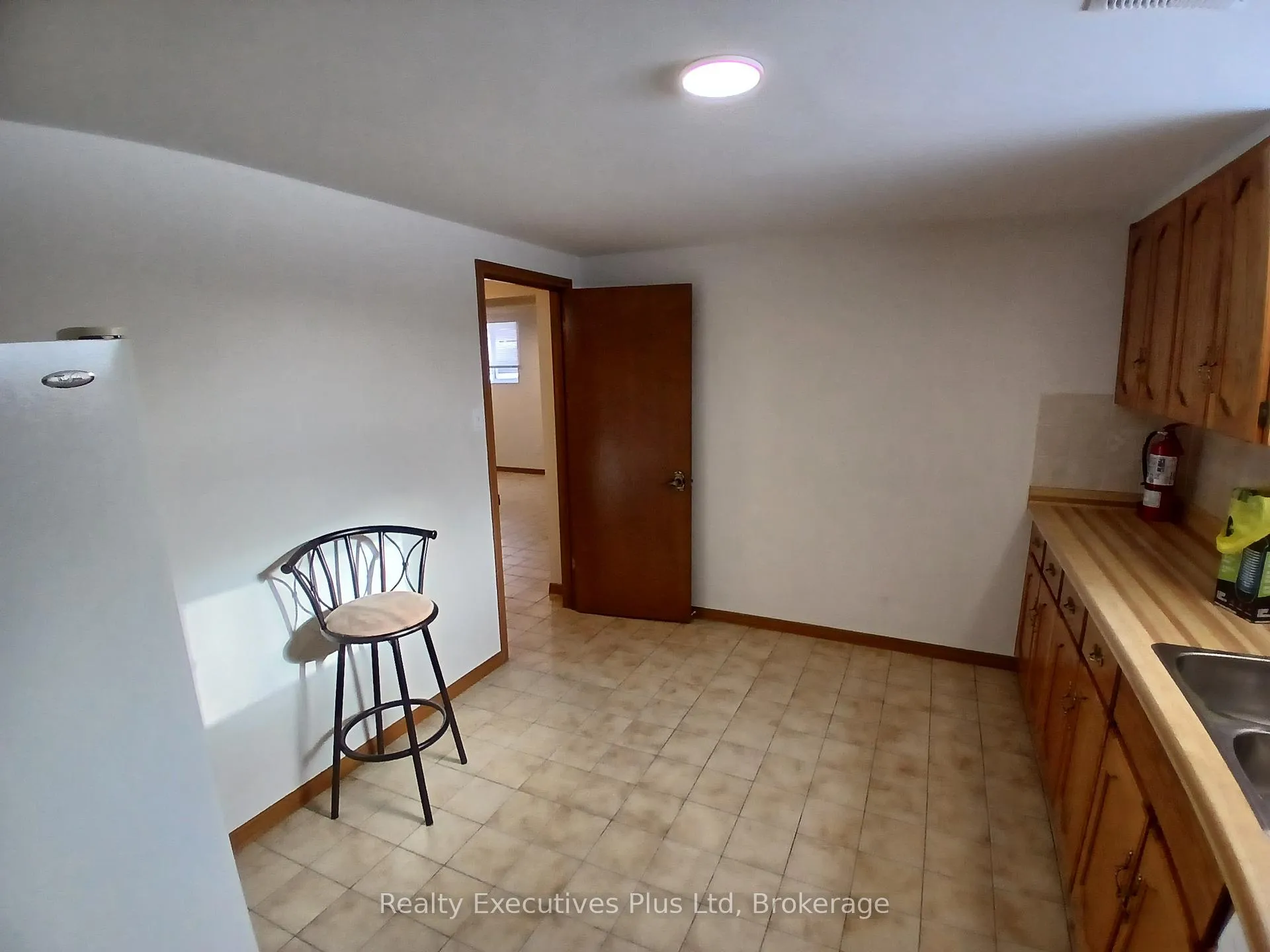 Photo 19 of 52 Alma Street N, Guelph, Junction/Onward Willow — HOMEH
