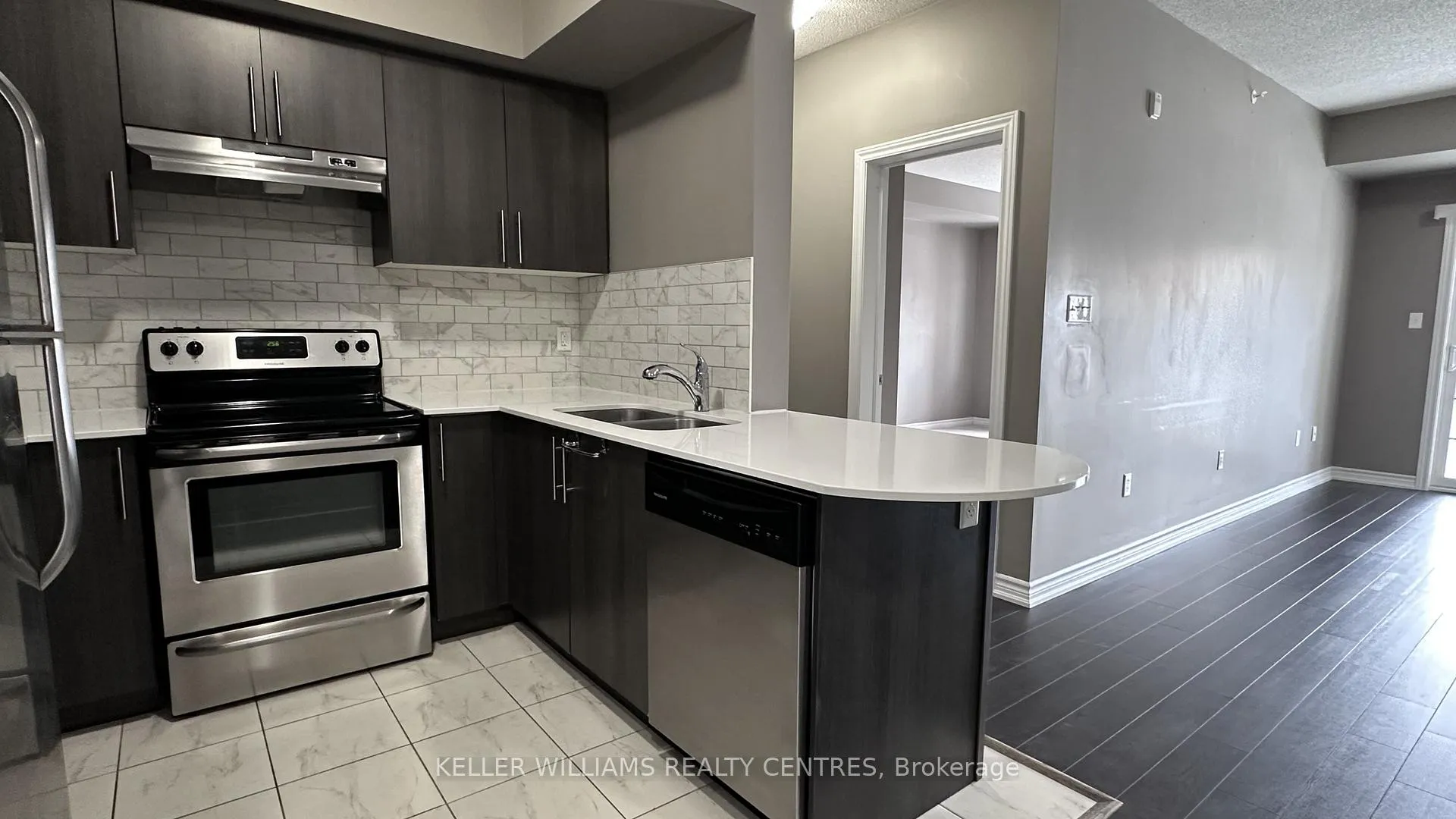 Photo 6 of Unit 207, 40 Ferndale Drive S, Barrie, Ardagh — HOMEH