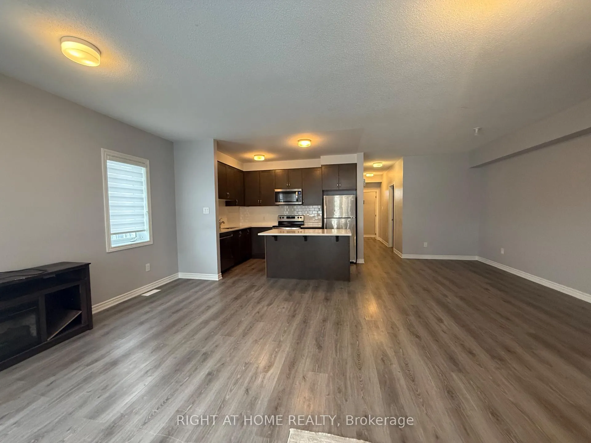 Photo 3 of Unit 435, 314 Pilot Private, Ottawa, Kanata - Emerald Meadows/Trailwest — HOMEH