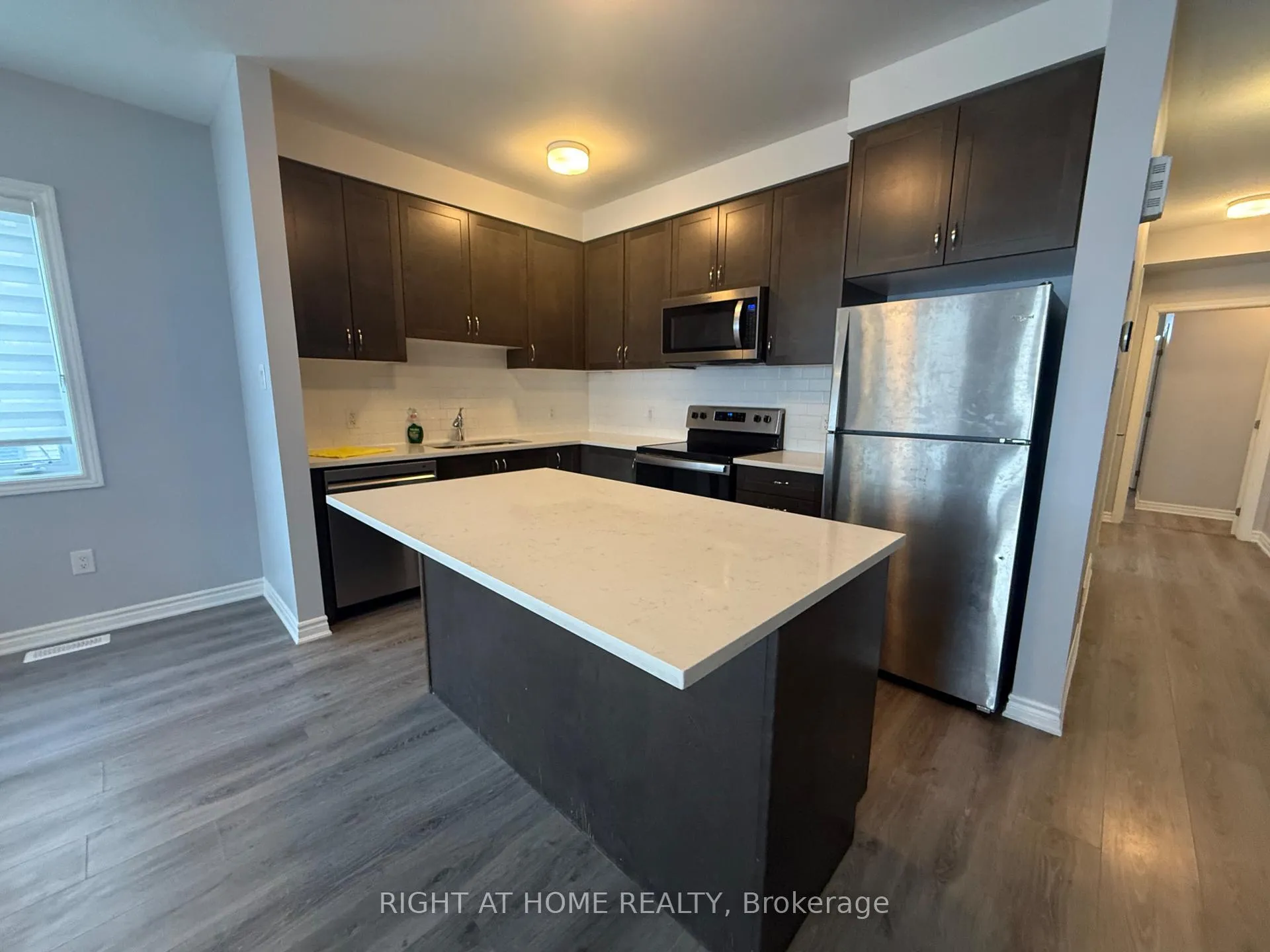 Photo 5 of Unit 435, 314 Pilot Private, Ottawa, Kanata - Emerald Meadows/Trailwest — HOMEH