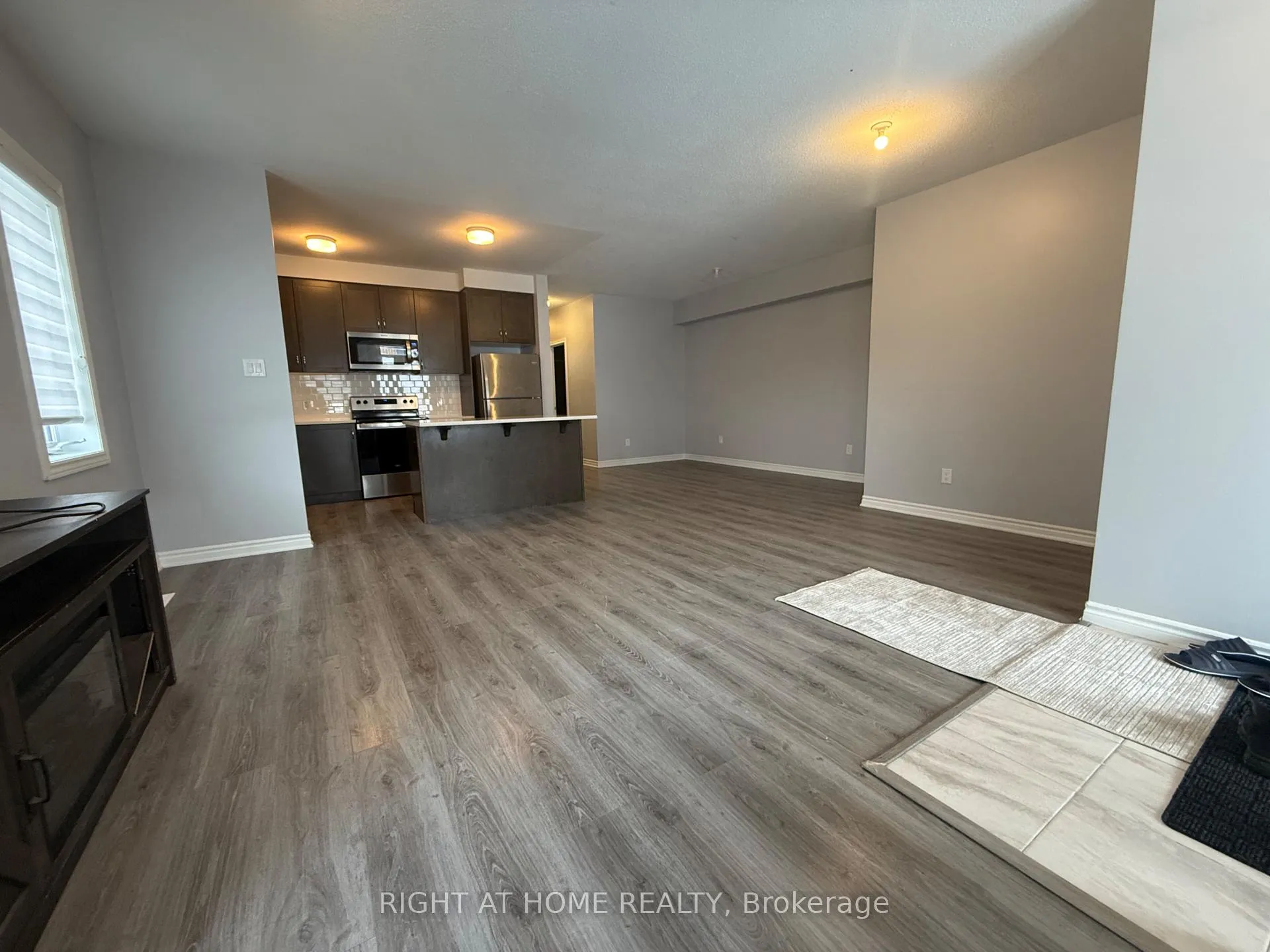 Photo 7 of Unit 435, 314 Pilot Private, Ottawa, Kanata - Emerald Meadows/Trailwest — HOMEH