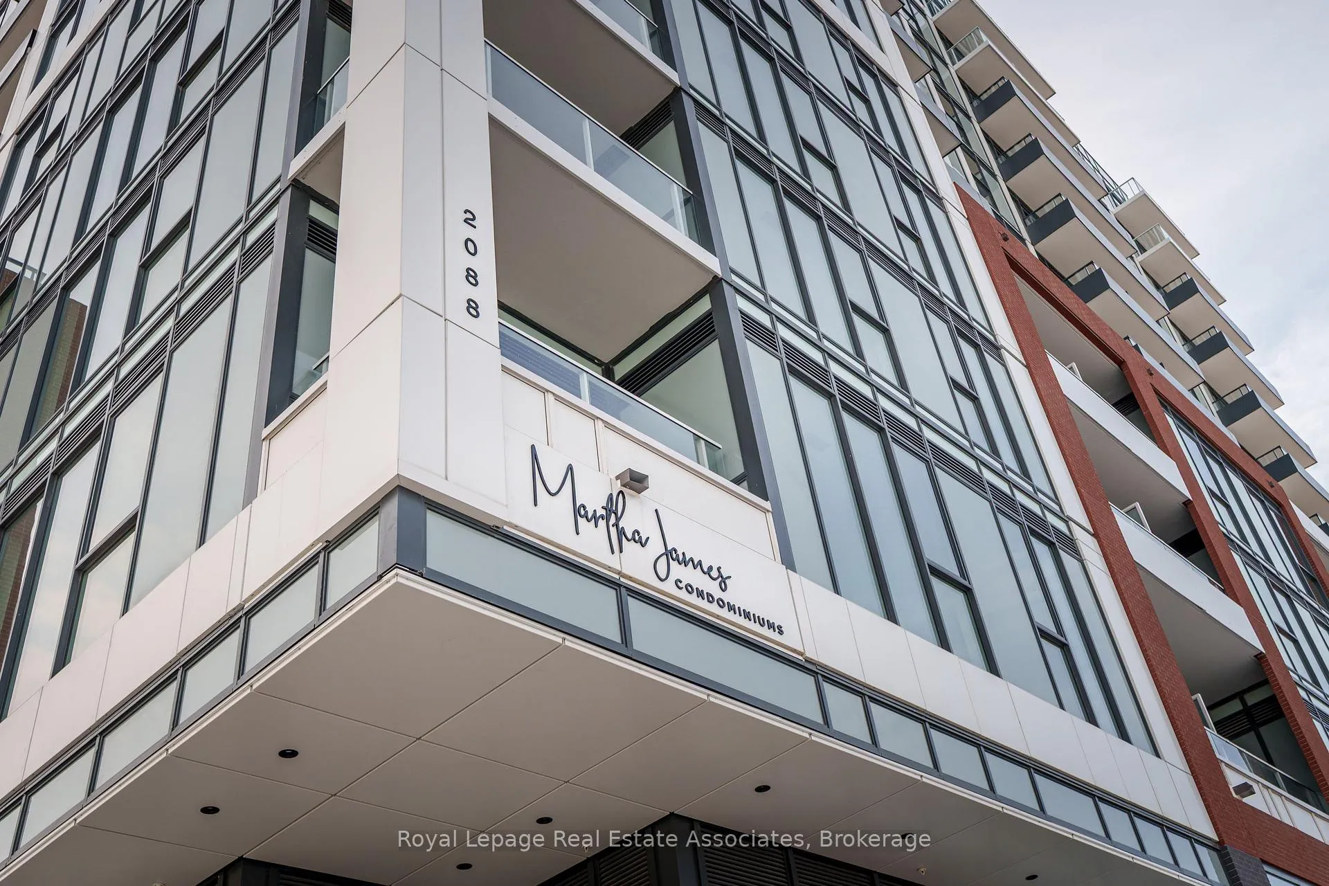 Front of Unit 604, 2088 James Street