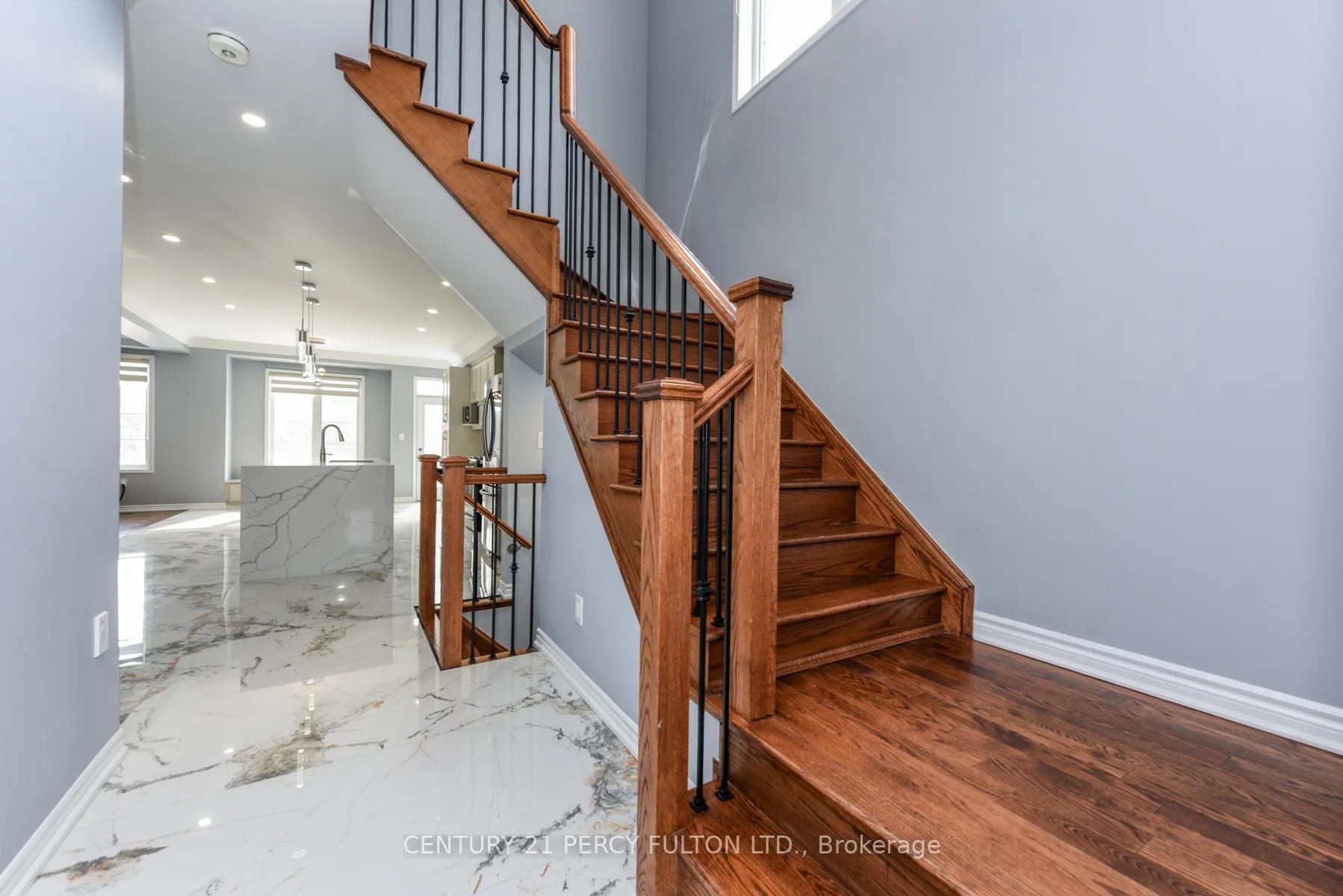 Photo 6 of Unit Main & 2nd, 1040 Foxtail Crescent, Pickering, Rural Pickering — HOMEH