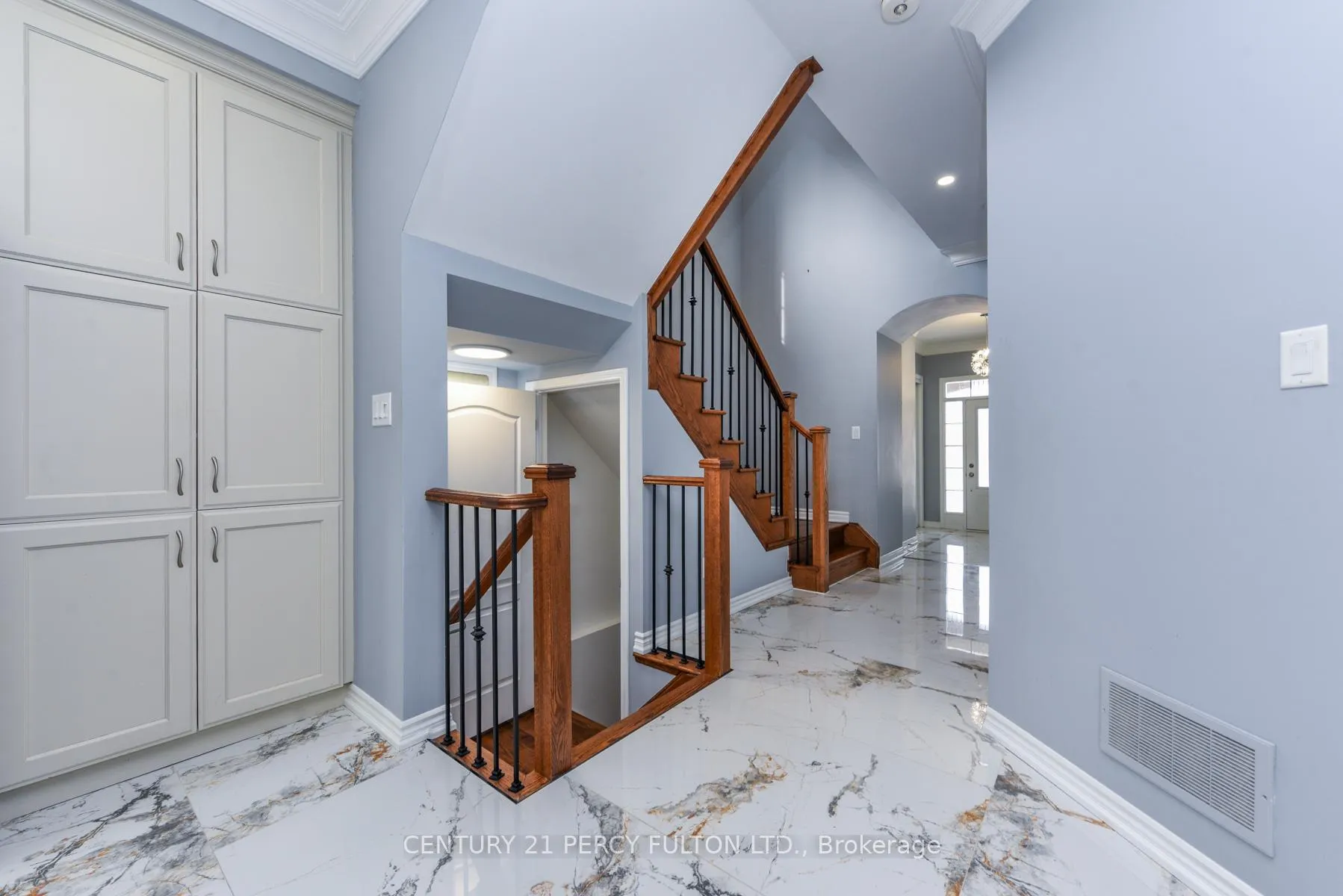 Photo 8 of Unit Main & 2nd, 1040 Foxtail Crescent, Pickering, Rural Pickering — HOMEH