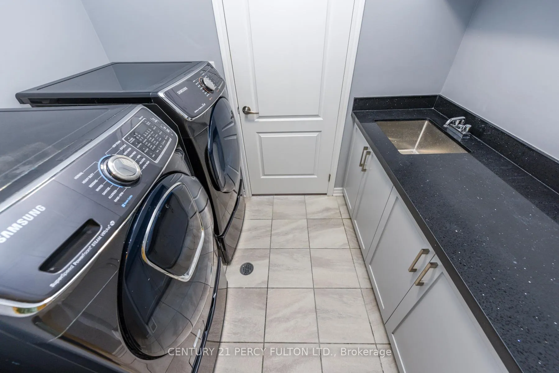 Photo 25 of Unit Main & 2nd, 1040 Foxtail Crescent, Pickering, Rural Pickering — HOMEH