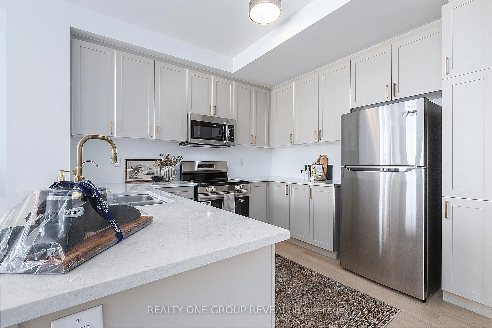 Photo 6 of 103 Avani Avenue, Markham, Rural Markham — HOMEH