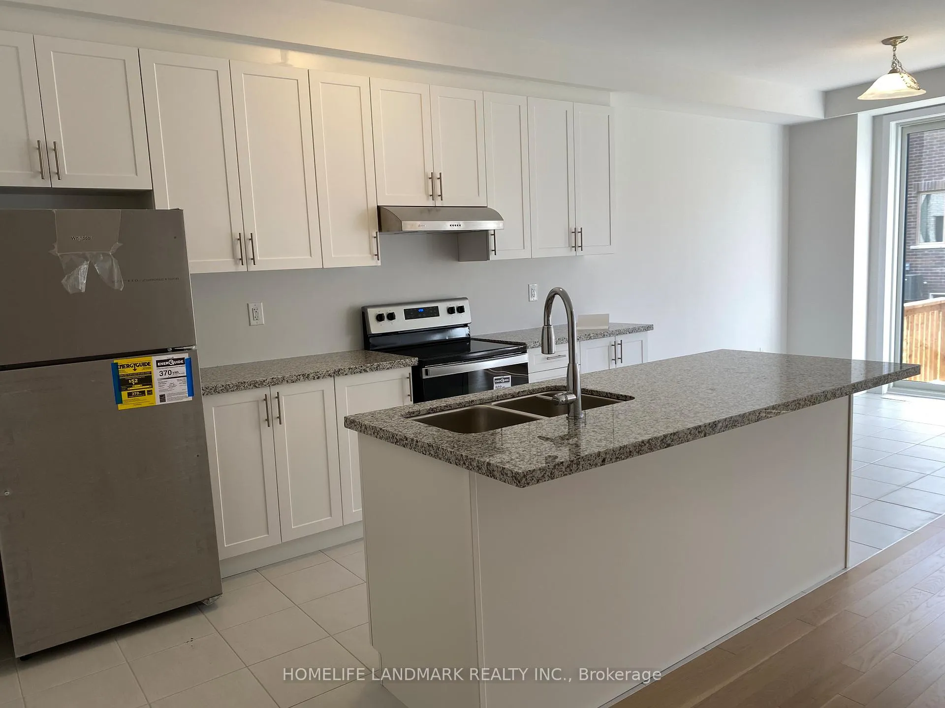 Photo 9 of 36 John Canning Way E, Markham, Unionville — HOMEH