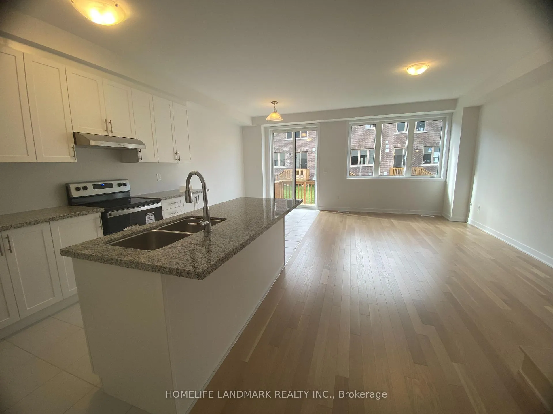 Photo 11 of 36 John Canning Way E, Markham, Unionville — HOMEH