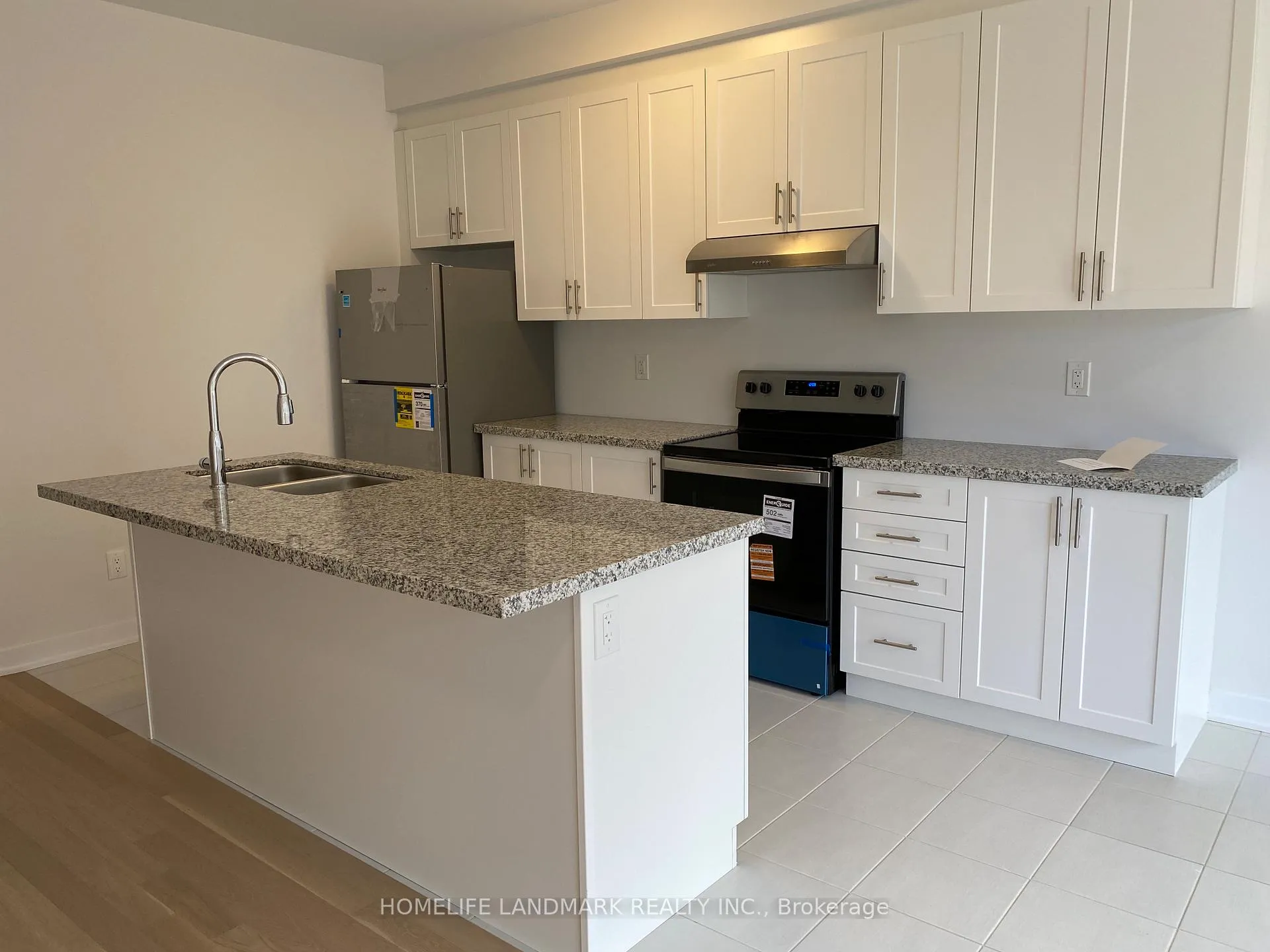 Photo 12 of 36 John Canning Way E, Markham, Unionville — HOMEH