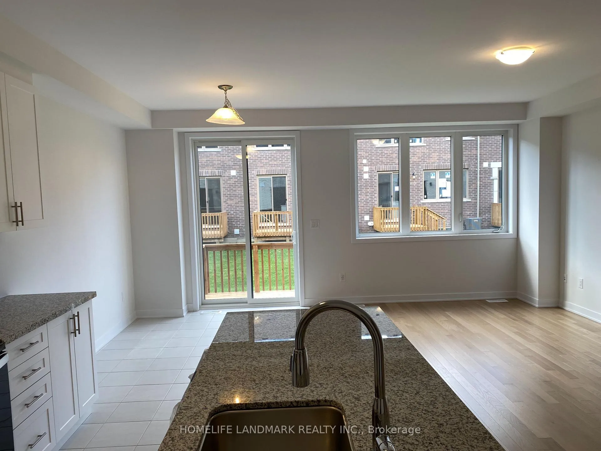 Photo 14 of 36 John Canning Way E, Markham, Unionville — HOMEH