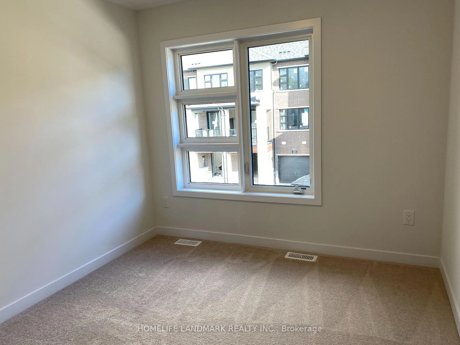 Photo 20 of 36 John Canning Way E, Markham, Unionville — HOMEH