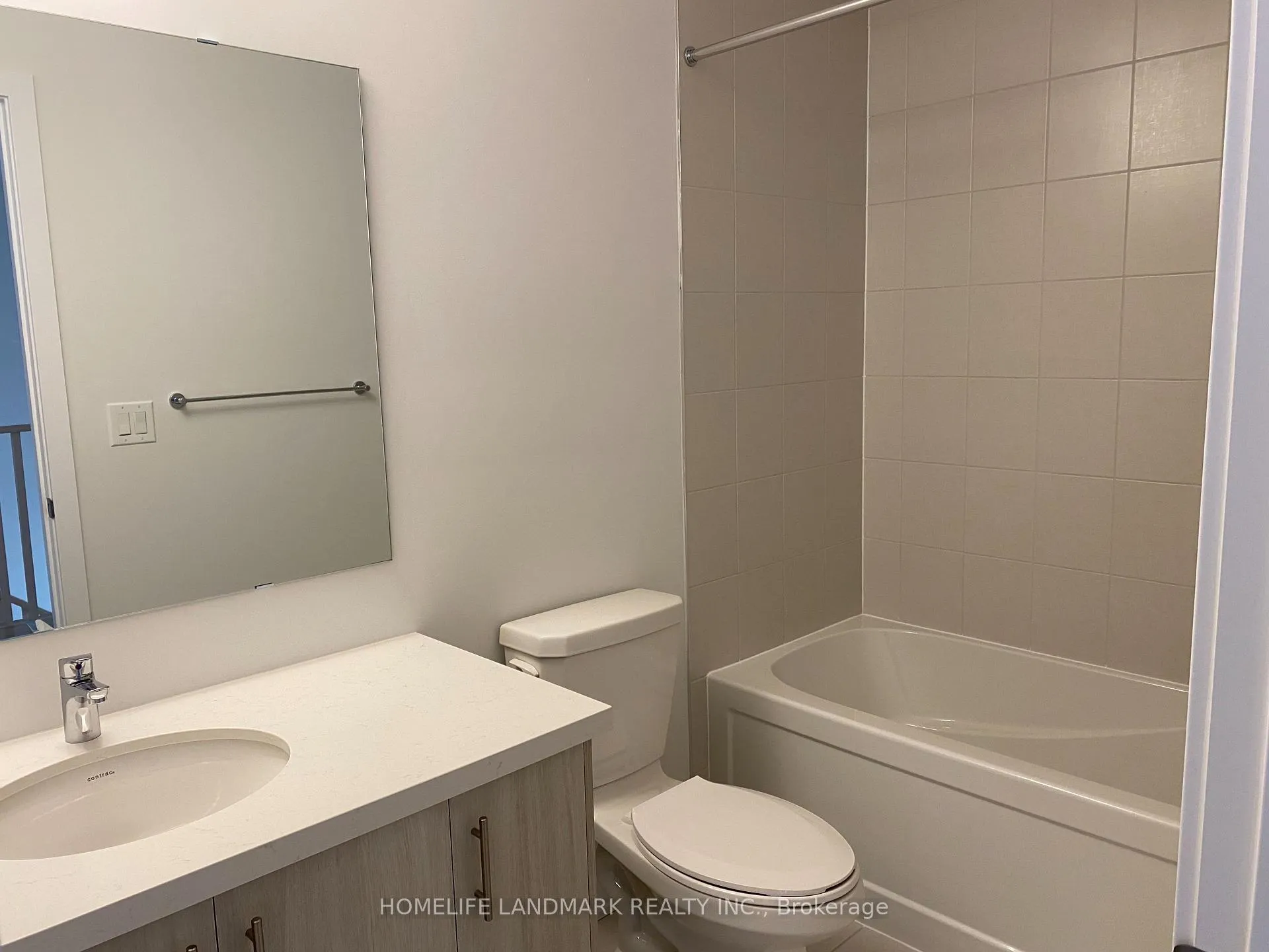 Photo 28 of 36 John Canning Way E, Markham, Unionville — HOMEH