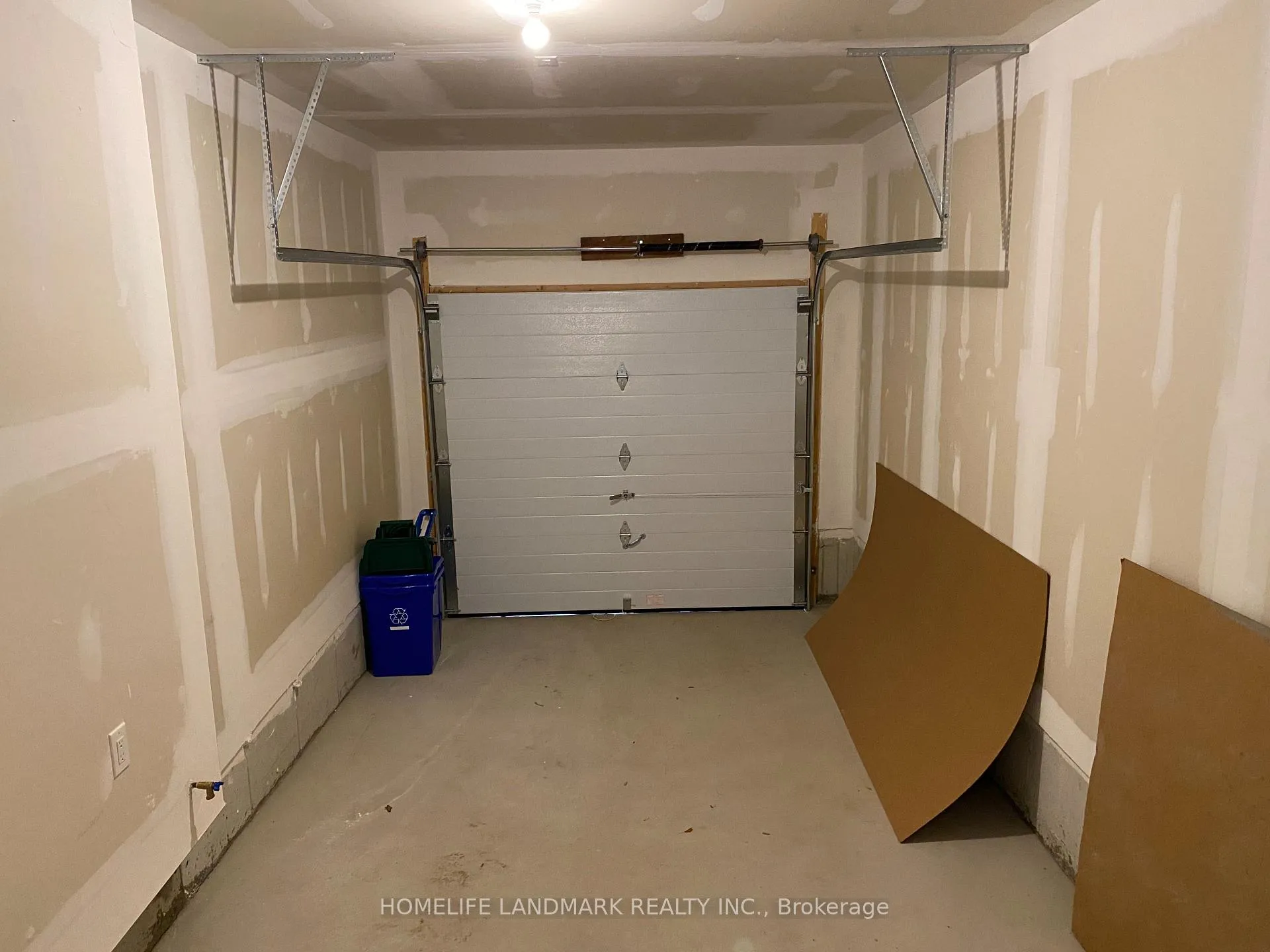 Photo 36 of 36 John Canning Way E, Markham, Unionville — HOMEH