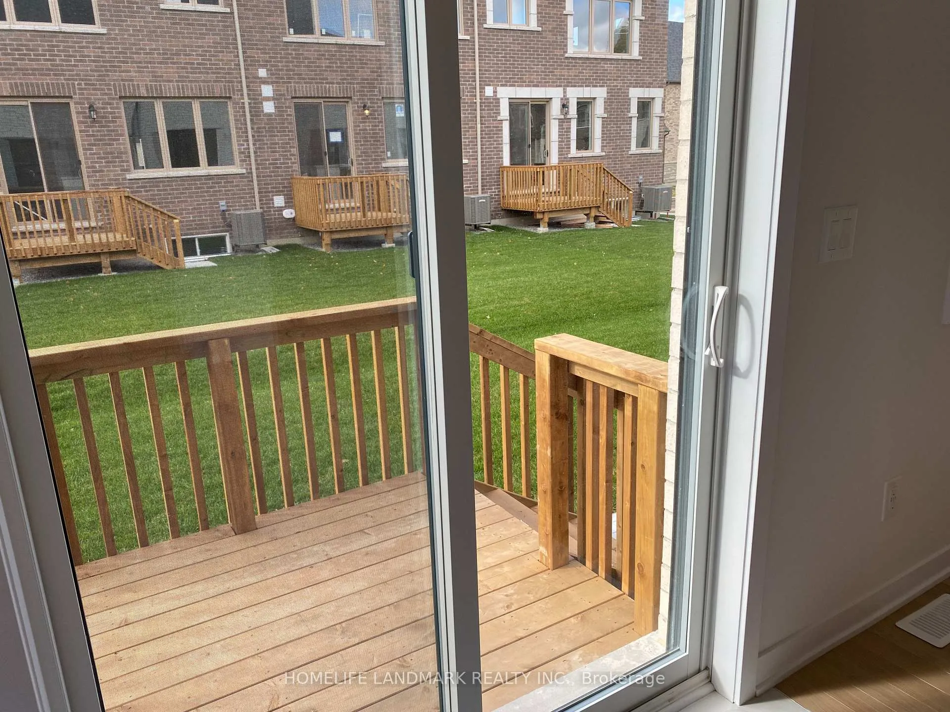 Photo 42 of 36 John Canning Way E, Markham, Unionville — HOMEH