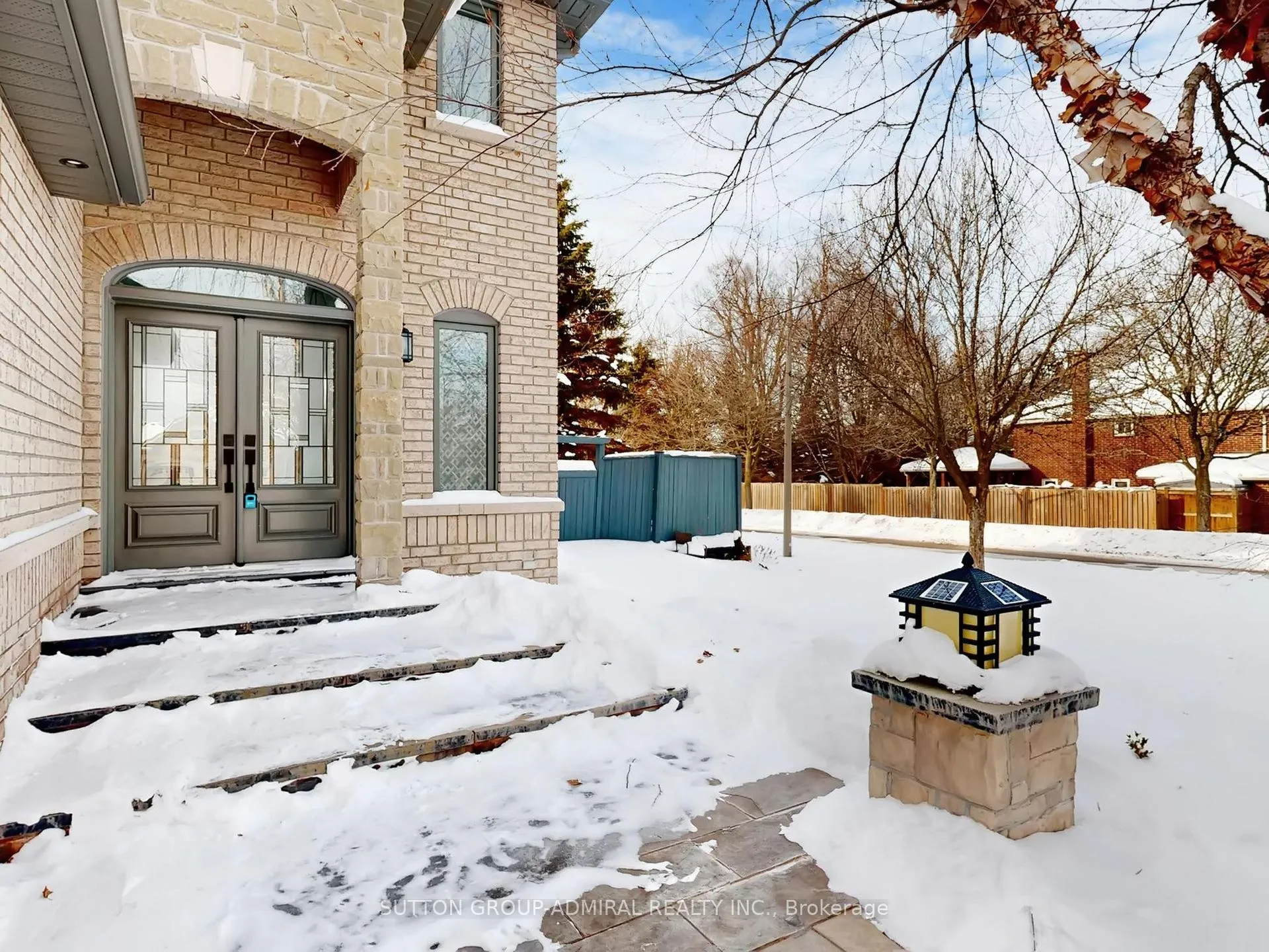 Photo 4 of 2 Gleave Court, Aurora, Aurora Highlands — HOMEH