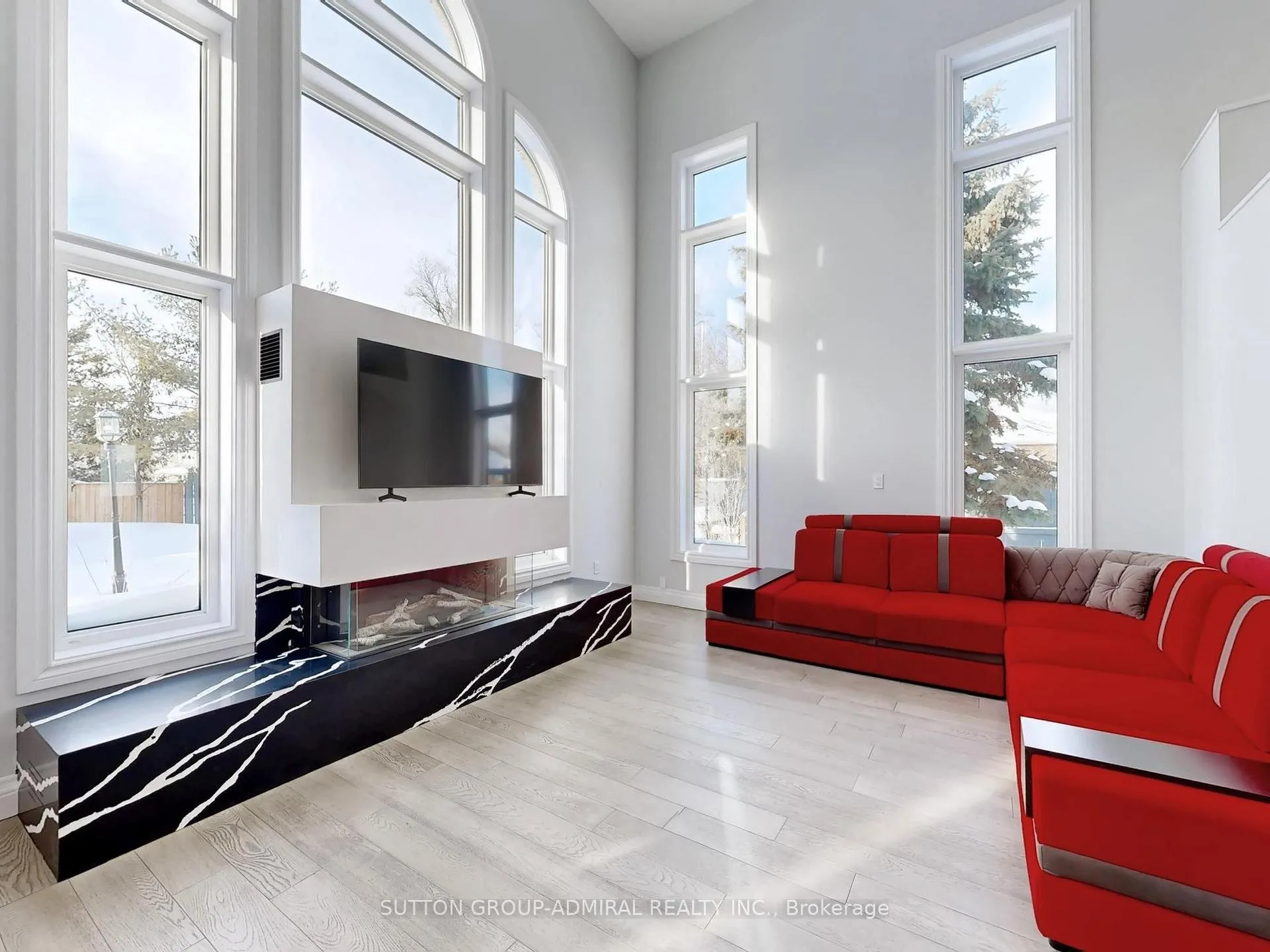 Photo 5 of 2 Gleave Court, Aurora, Aurora Highlands — HOMEH