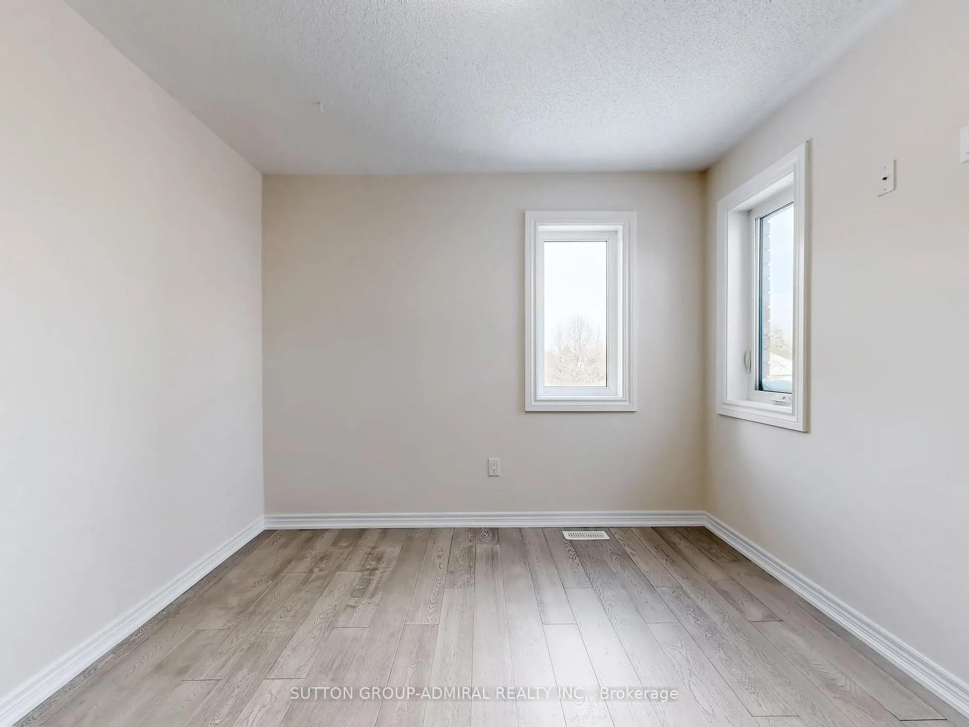 Photo 32 of 2 Gleave Court, Aurora, Aurora Highlands — HOMEH