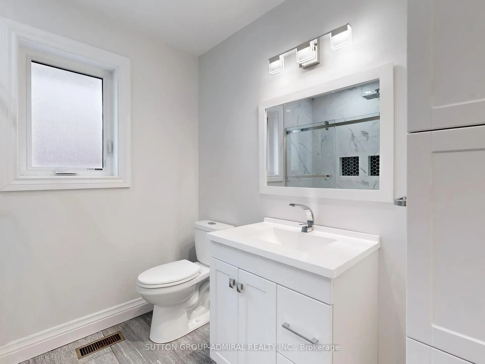 Photo 35 of 2 Gleave Court, Aurora, Aurora Highlands — HOMEH