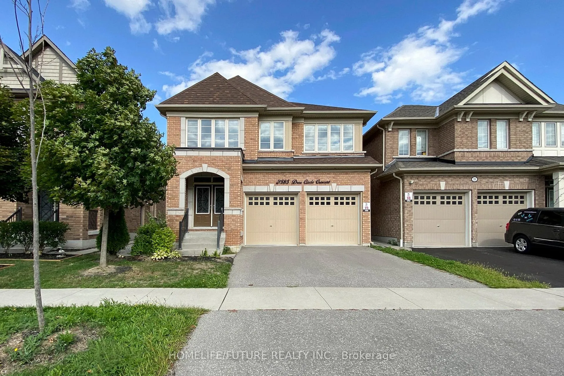 Front of Unit Main & 2nd Flr, 2385 Dress Circle Crescent