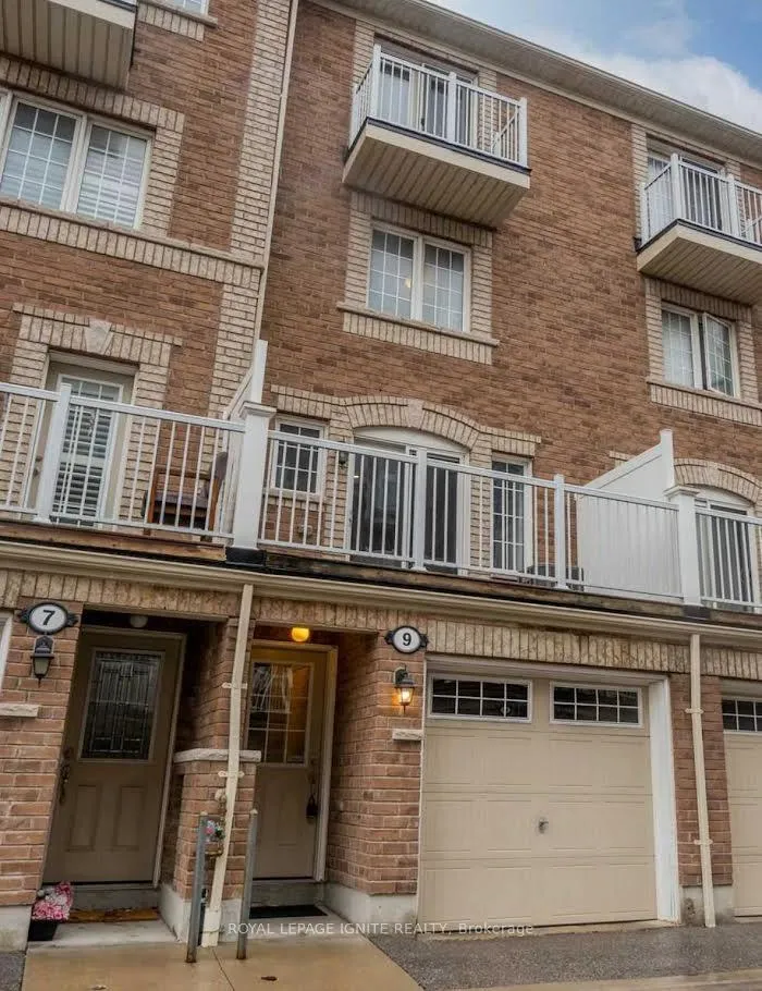Front of 9 Cooperage Lane