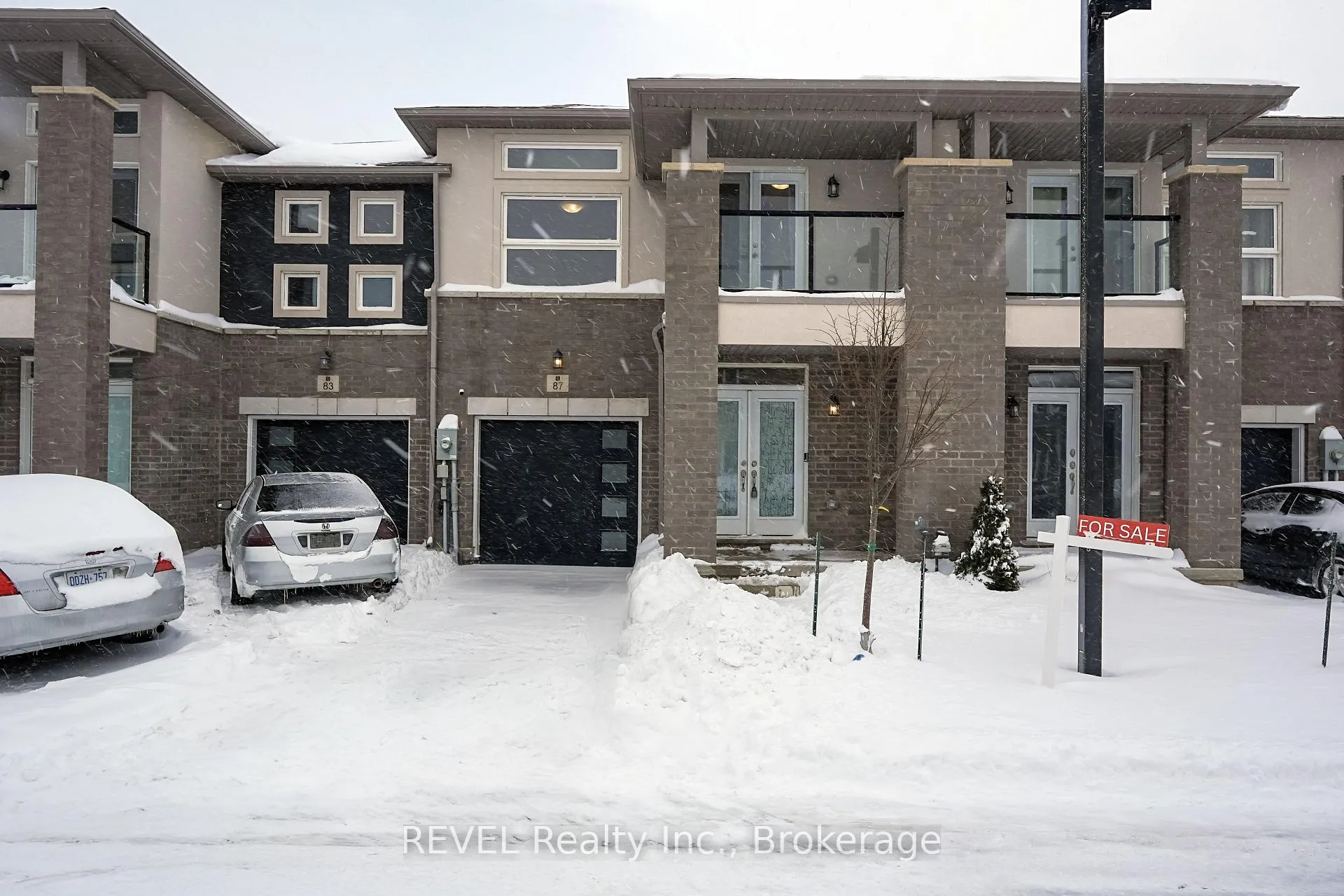 Photo 1 of 16 Warren Trail, Welland, Lincoln/Crowland — HOMEH