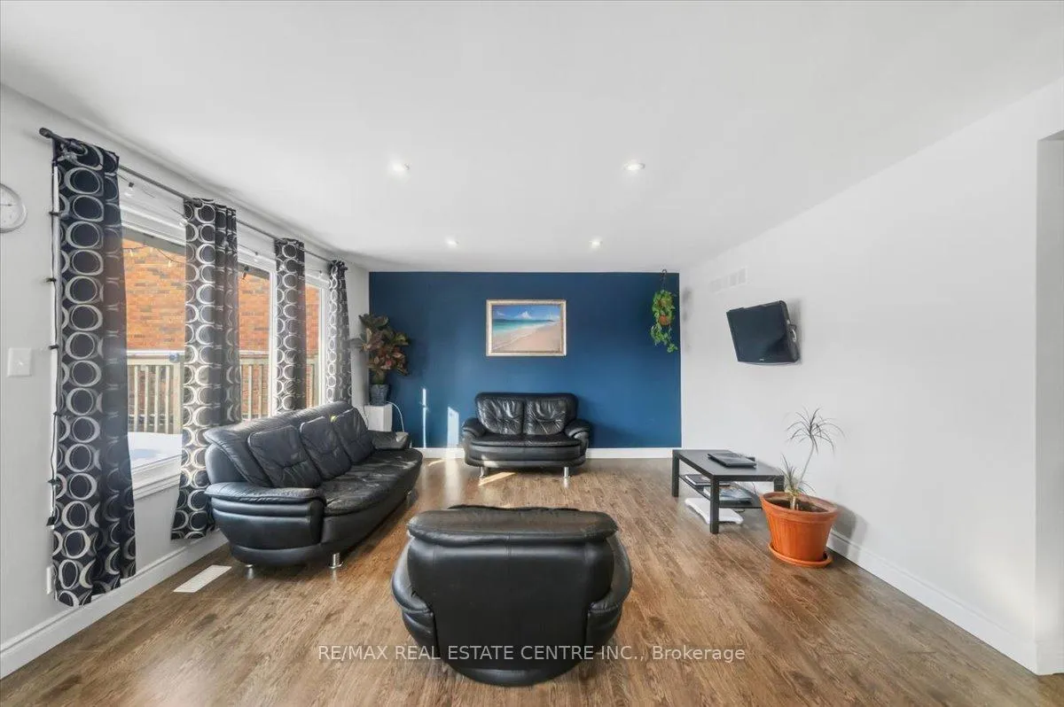 Photo 12 of 1548 King Street E, Hamilton, Delta — HOMEH