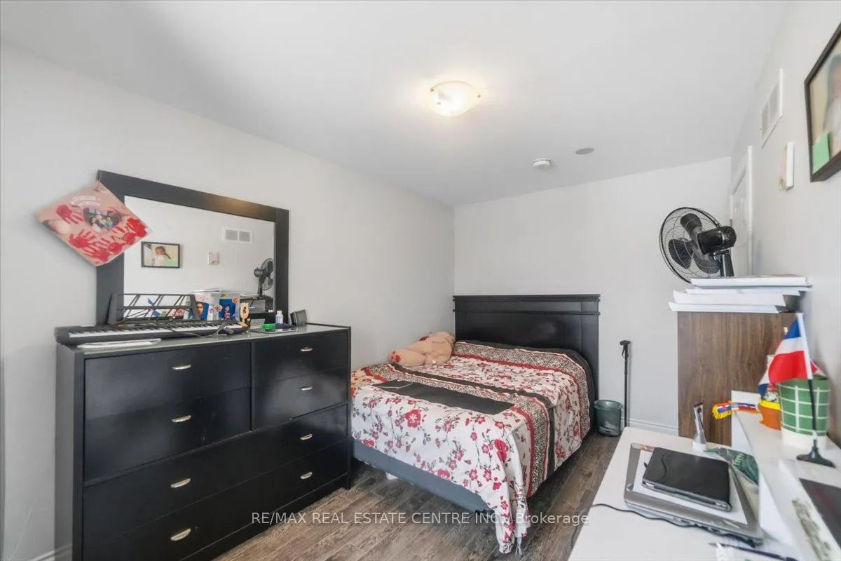 Photo 27 of 1548 King Street E, Hamilton, Delta — HOMEH