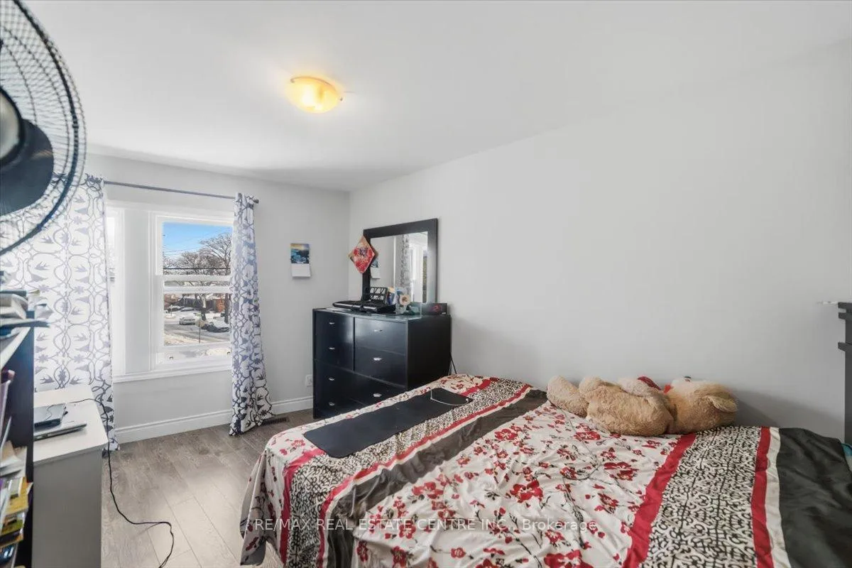 Photo 28 of 1548 King Street E, Hamilton, Delta — HOMEH