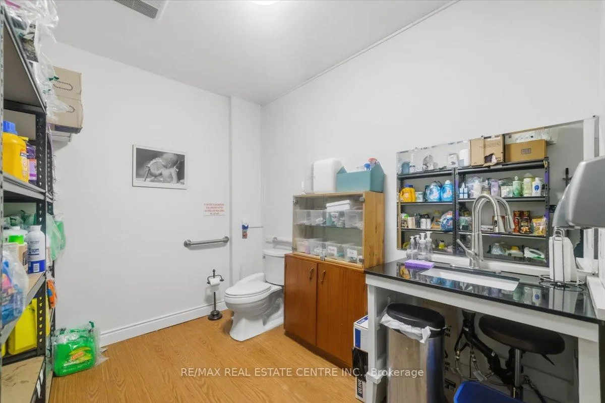 Photo 29 of 1548 King Street E, Hamilton, Delta — HOMEH