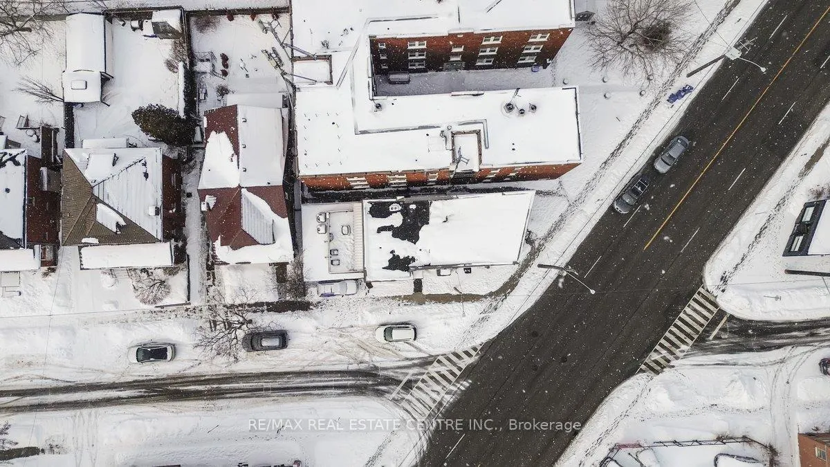 Photo 35 of 1548 King Street E, Hamilton, Delta — HOMEH