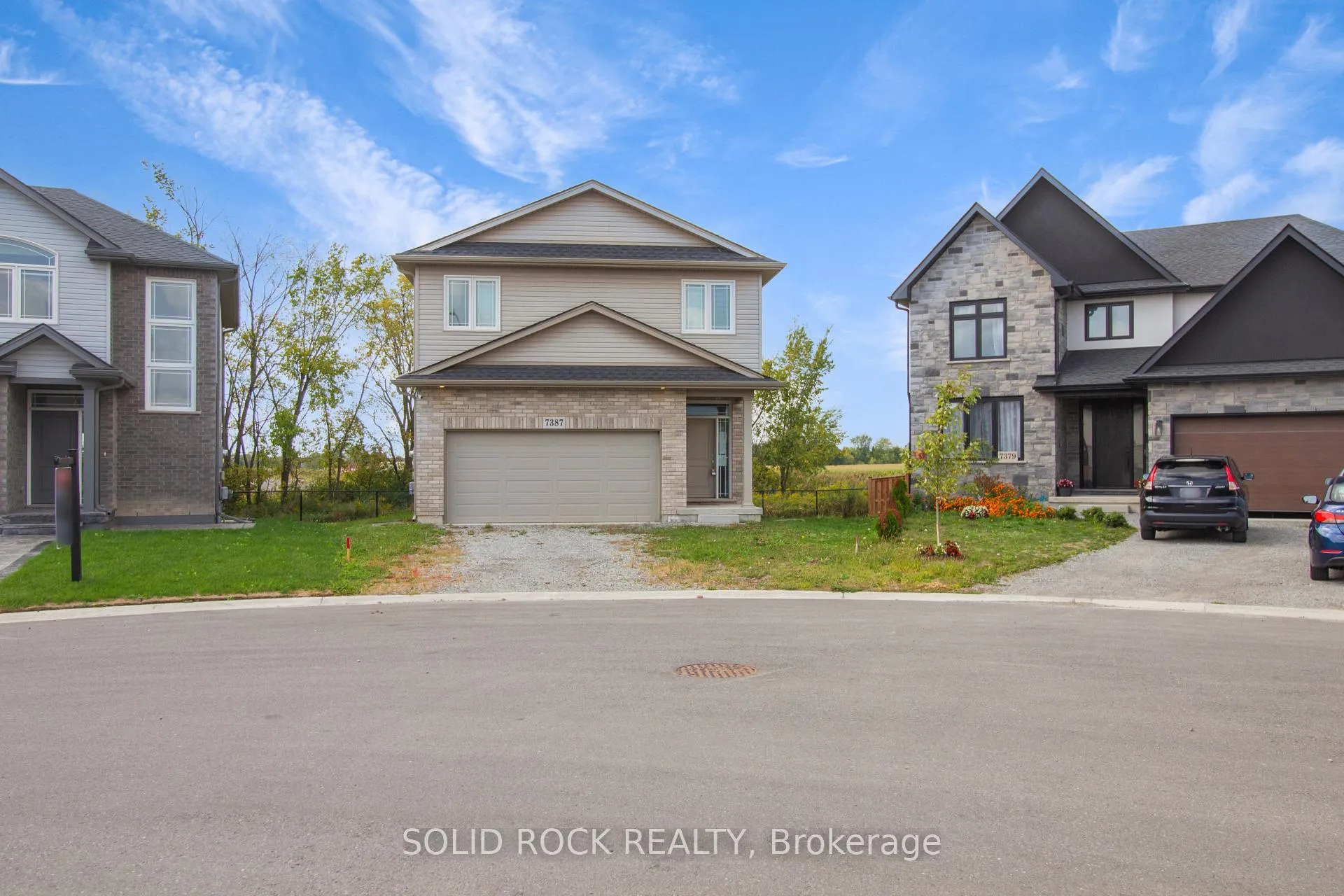 Front of 7387 Sherrilee Crescent