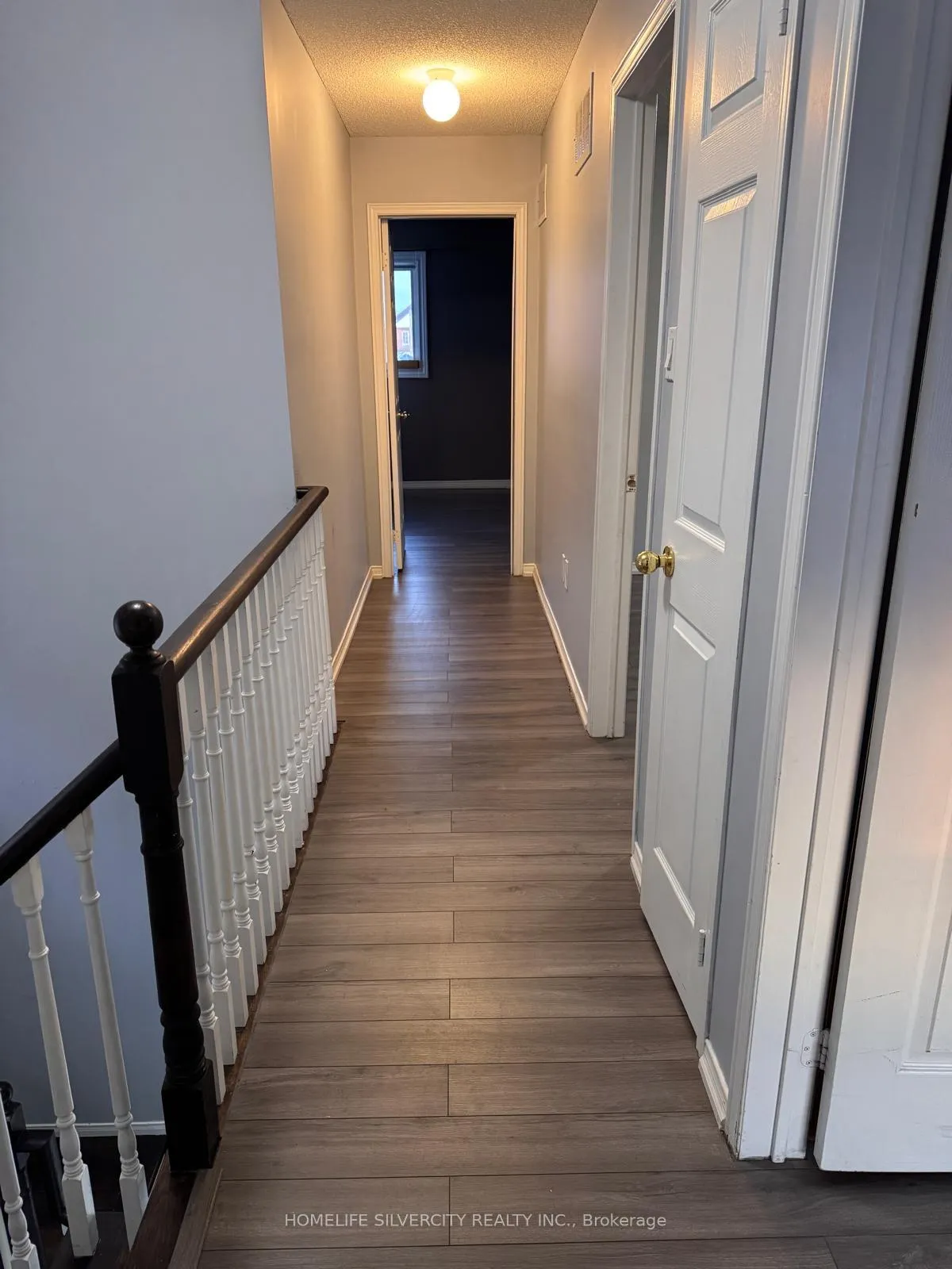 Photo 6 of 154 Broomlands Drive, Vaughan, Maple — HOMEH