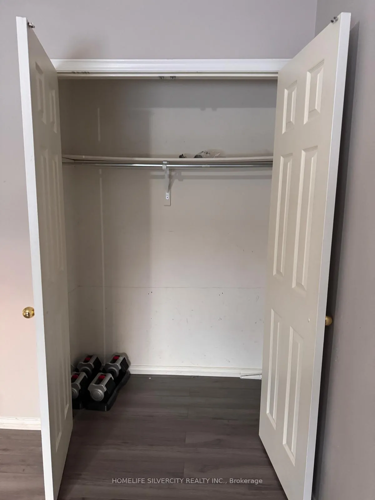 Photo 15 of 154 Broomlands Drive, Vaughan, Maple — HOMEH
