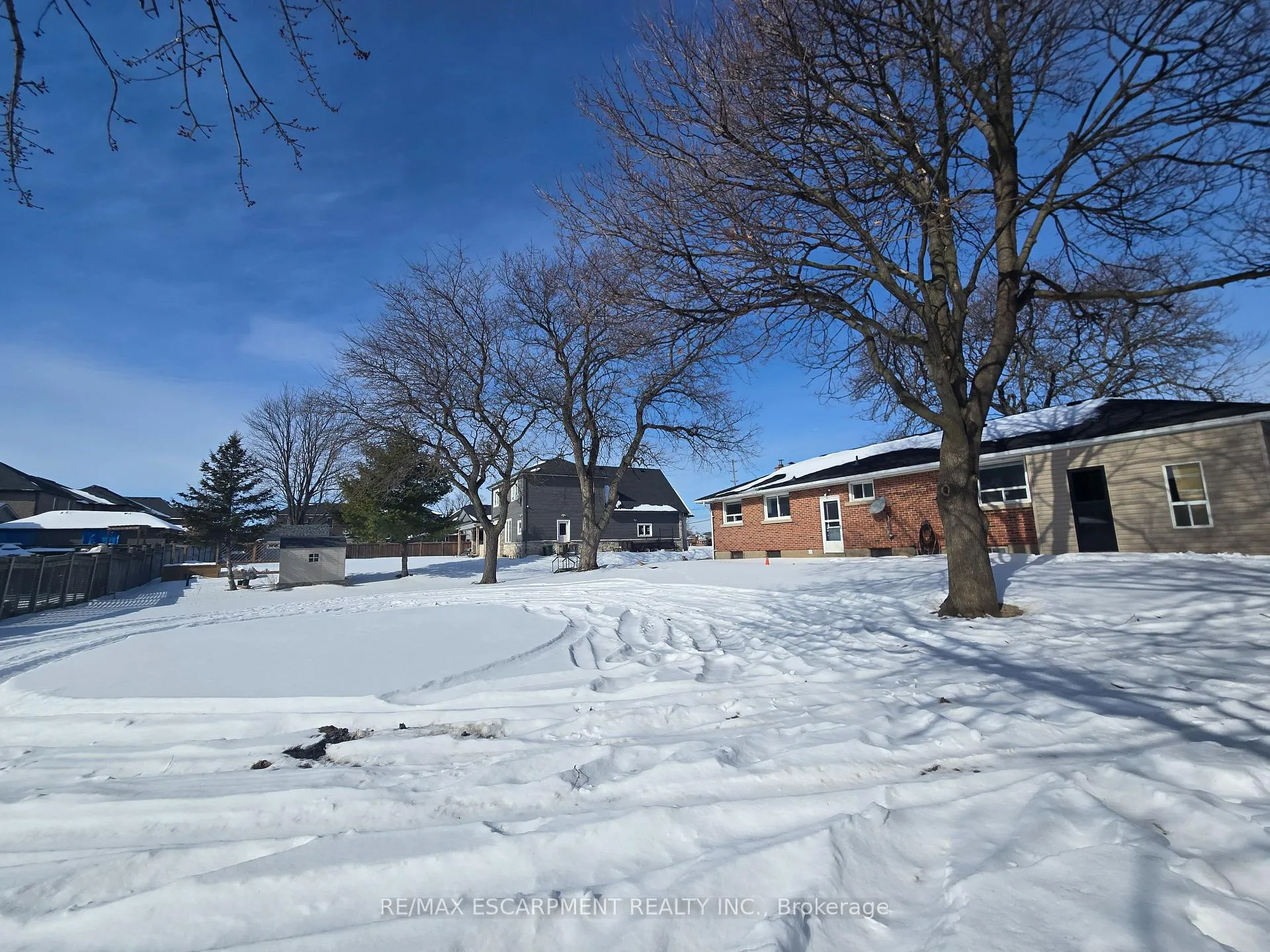 Photo 4 of 8199 Twenty Road E, Hamilton, Rural Glanbrook — HOMEH