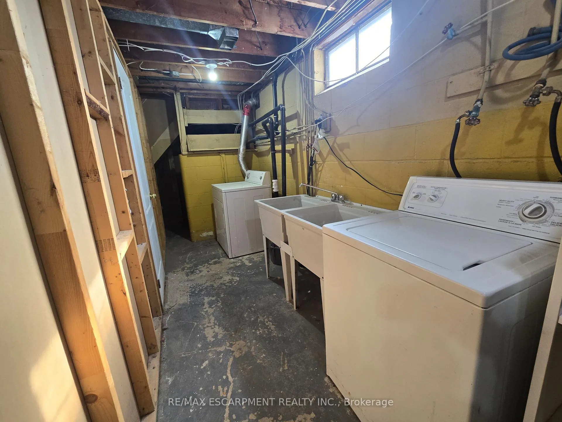 Photo 20 of 8199 Twenty Road E, Hamilton, Rural Glanbrook — HOMEH