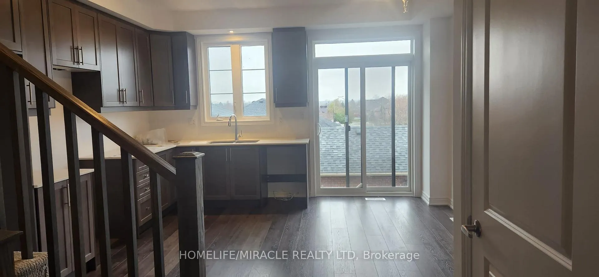 Photo 9 of Unit 2, 106 Court Drive, Brant, Paris — HOMEH