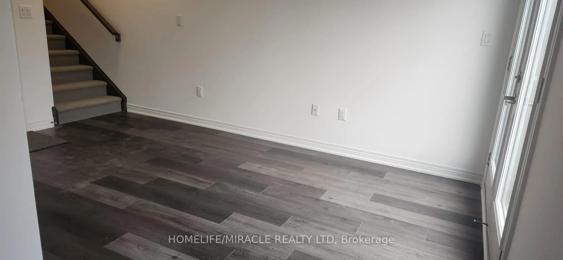 Photo 15 of Unit 2, 106 Court Drive, Brant, Paris — HOMEH